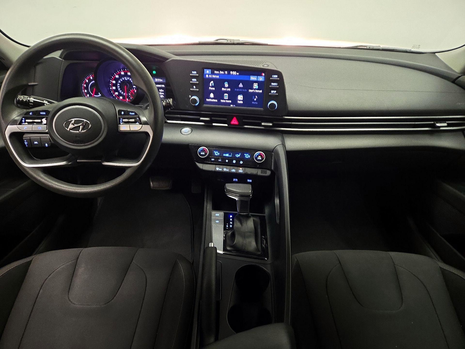 Thumbnail: 2021 Hyundai Elantra - 9