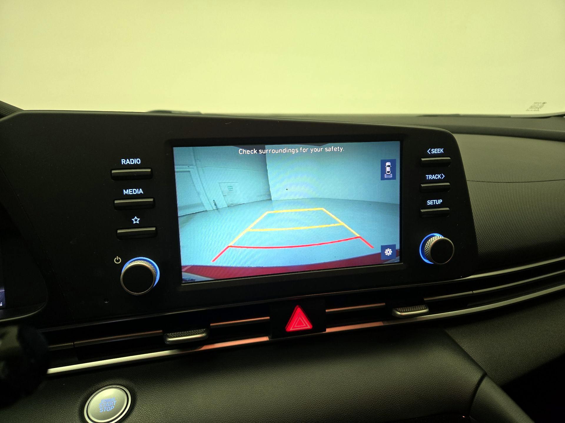 Thumbnail: 2021 Hyundai Elantra - 14