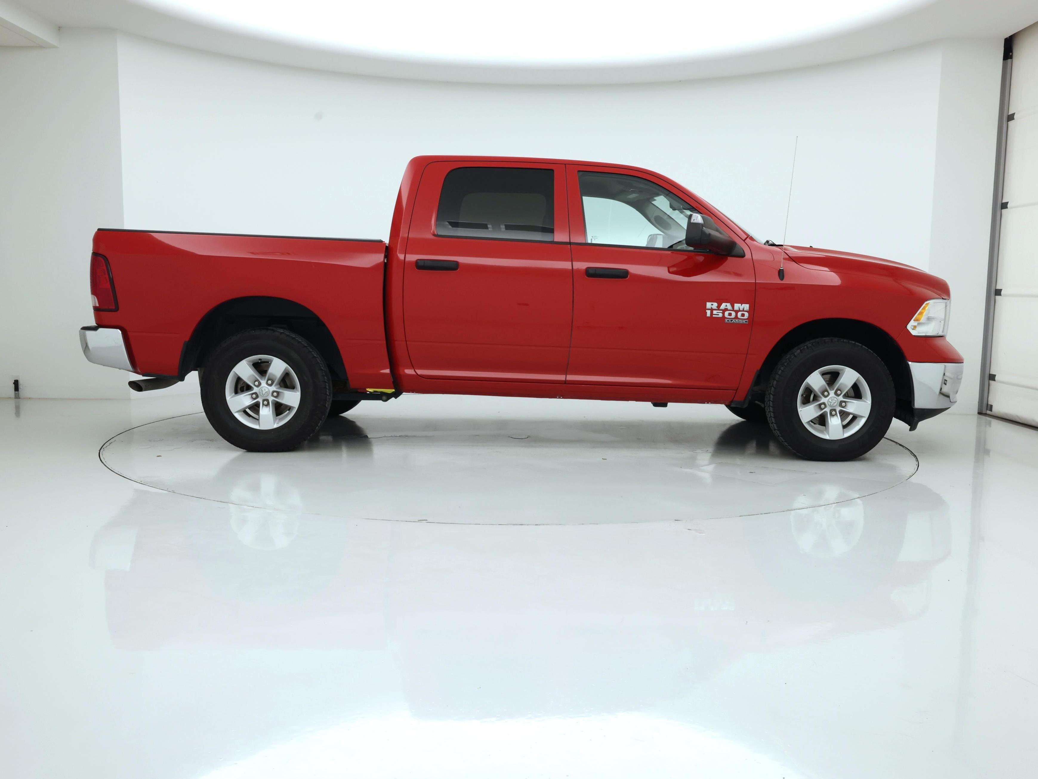 Thumbnail: 2023 RAM 1500 Classic - 7