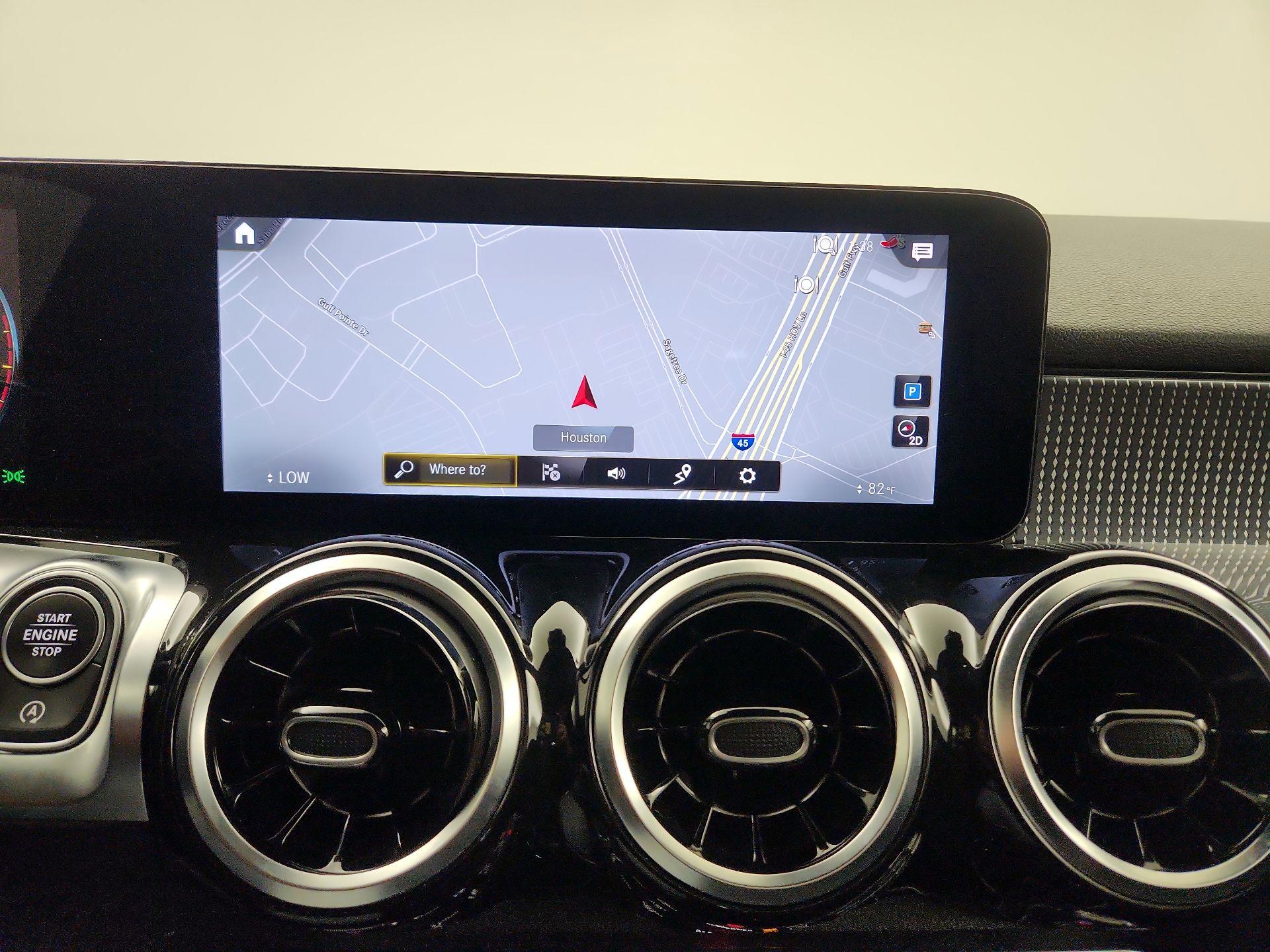 Thumbnail: 2023 Mercedes-Benz GLB - 13