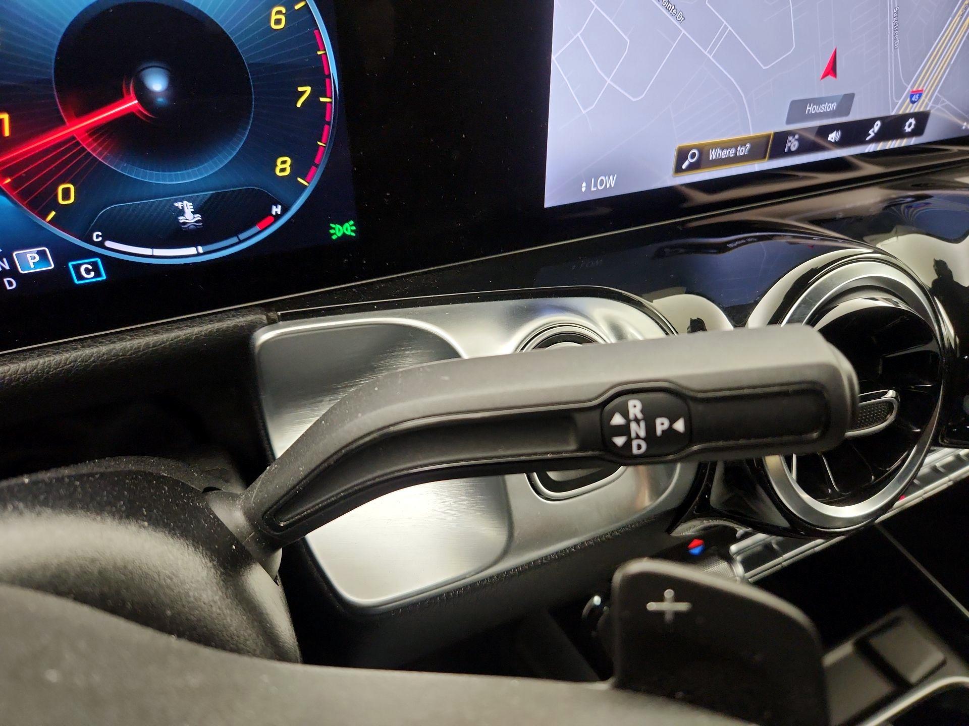 Thumbnail: 2023 Mercedes-Benz GLB - 15