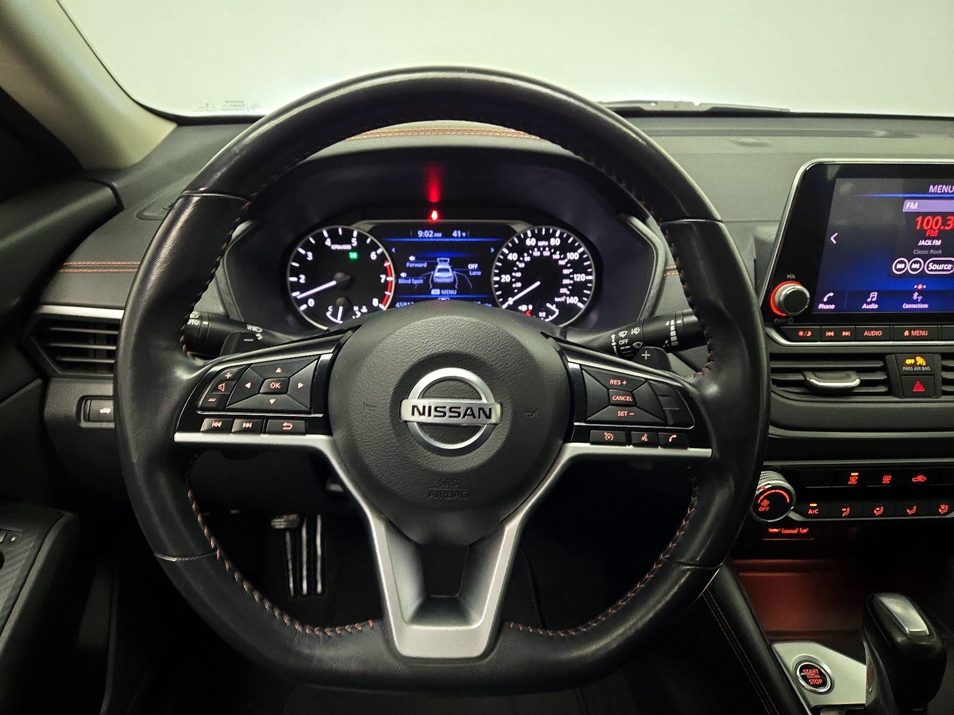 Thumbnail: 2021 Nissan Altima - 10