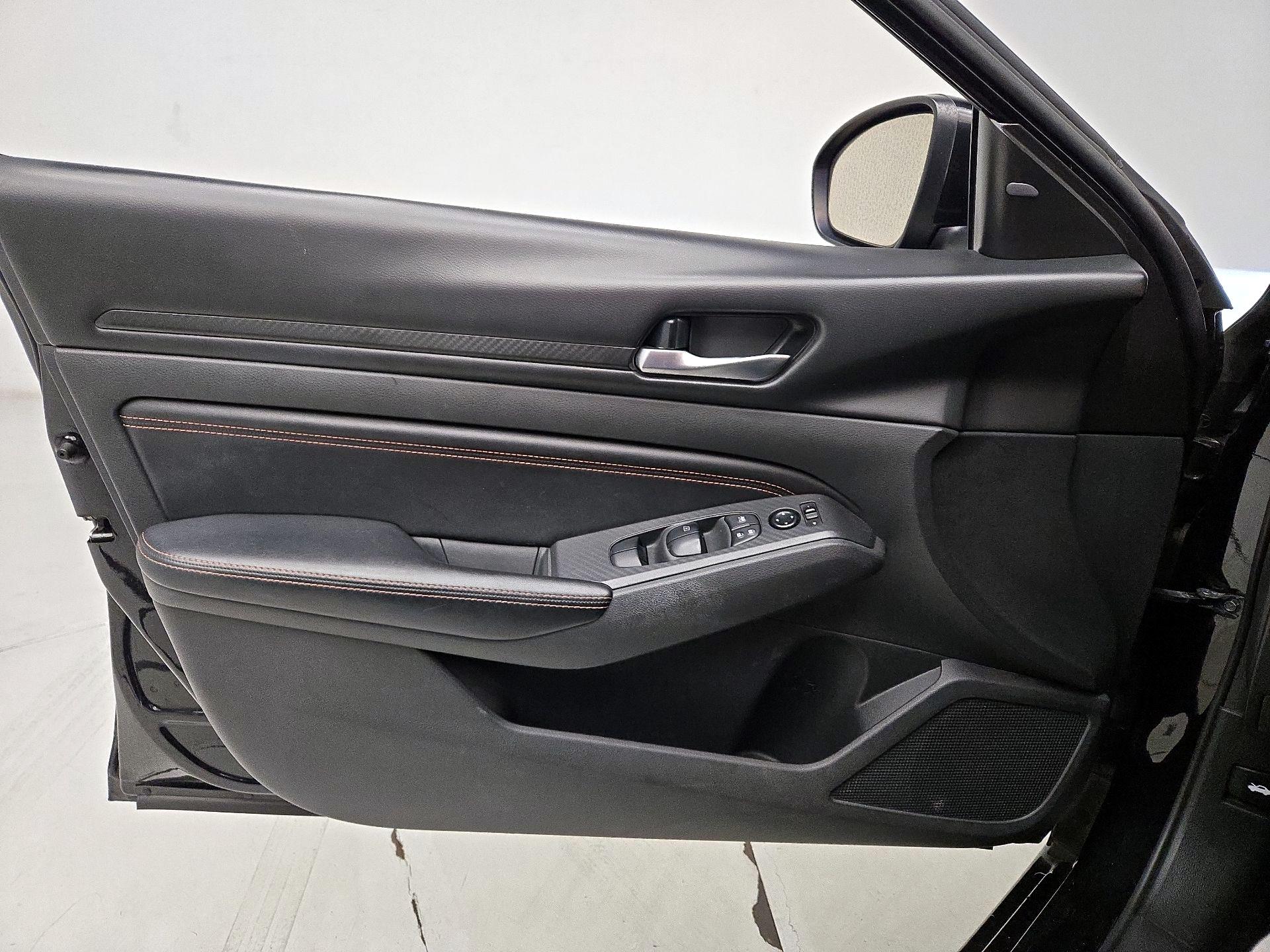 Thumbnail: 2021 Nissan Altima - 12