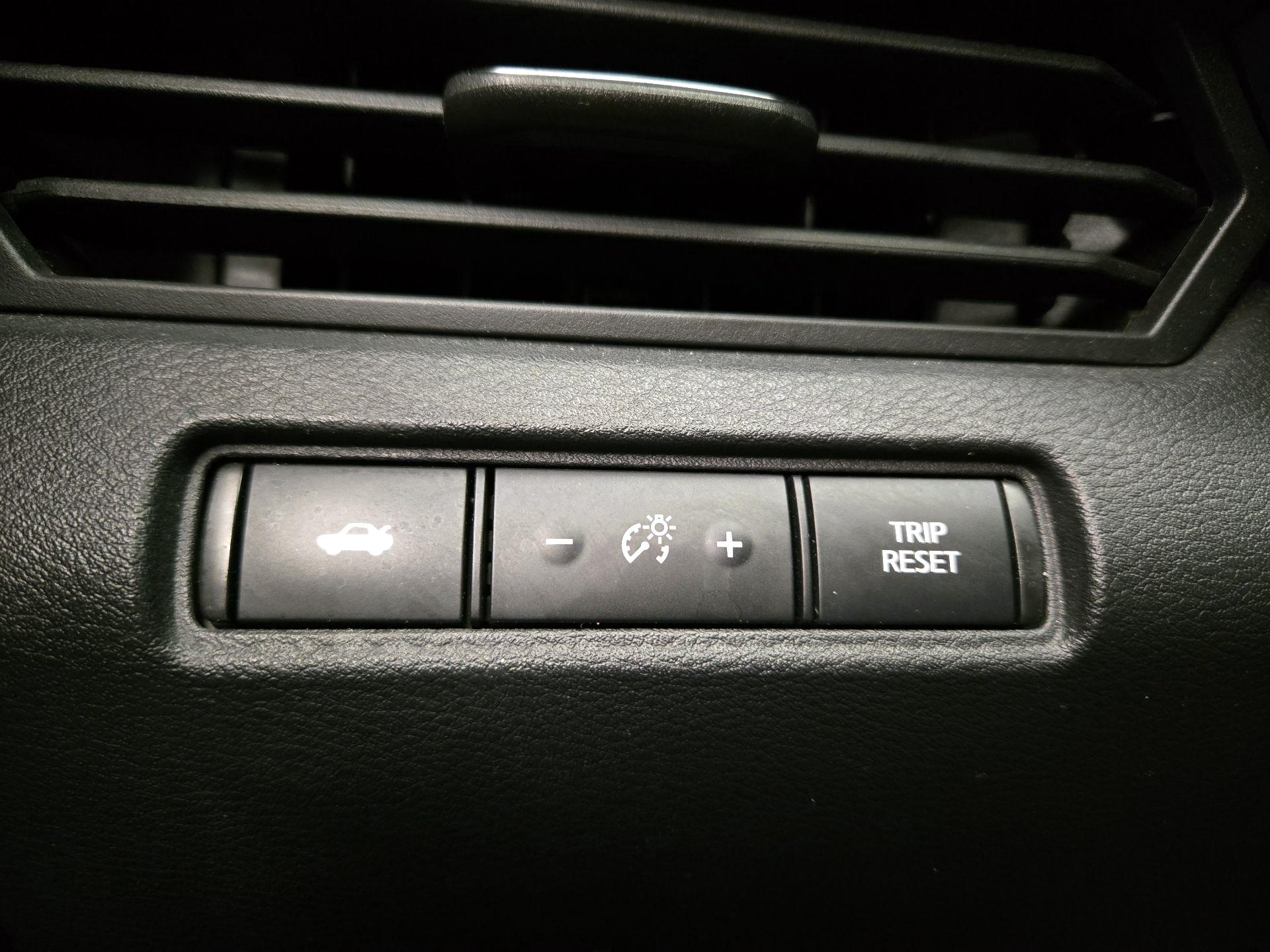 Thumbnail: 2021 Nissan Altima - 13