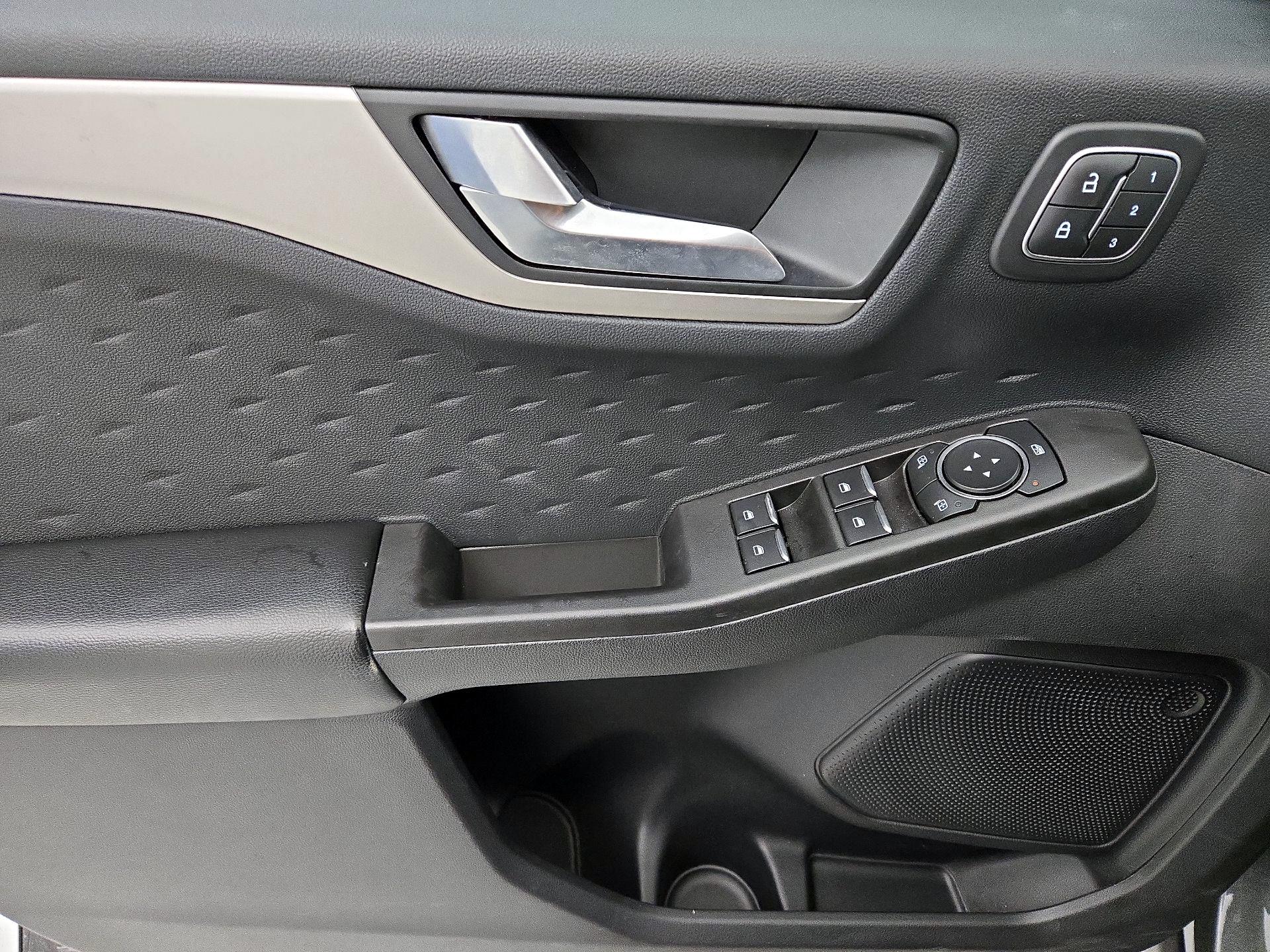 Thumbnail: 2020 Ford Escape - 12