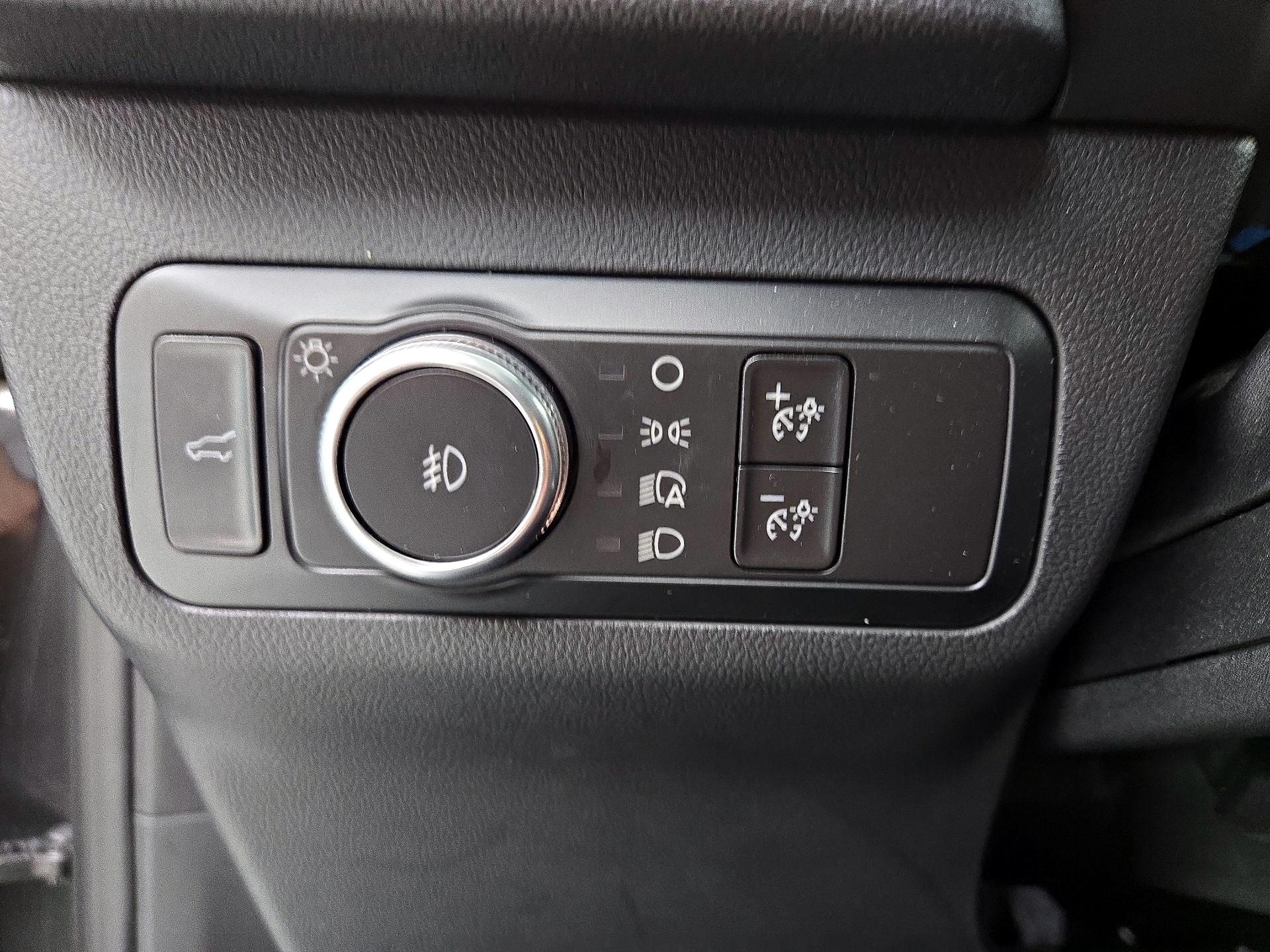 Thumbnail: 2020 Ford Escape - 13