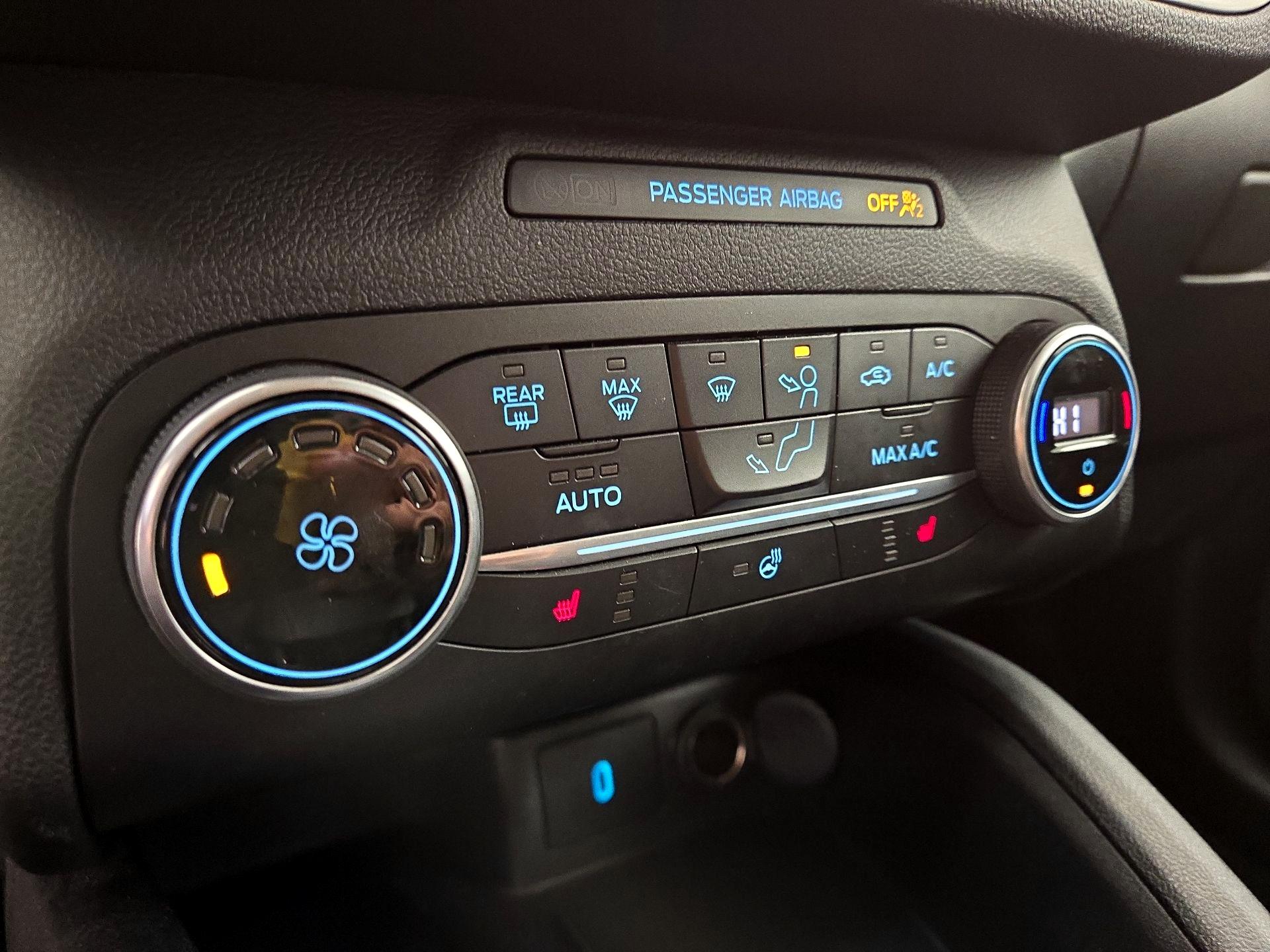 Thumbnail: 2020 Ford Escape - 16