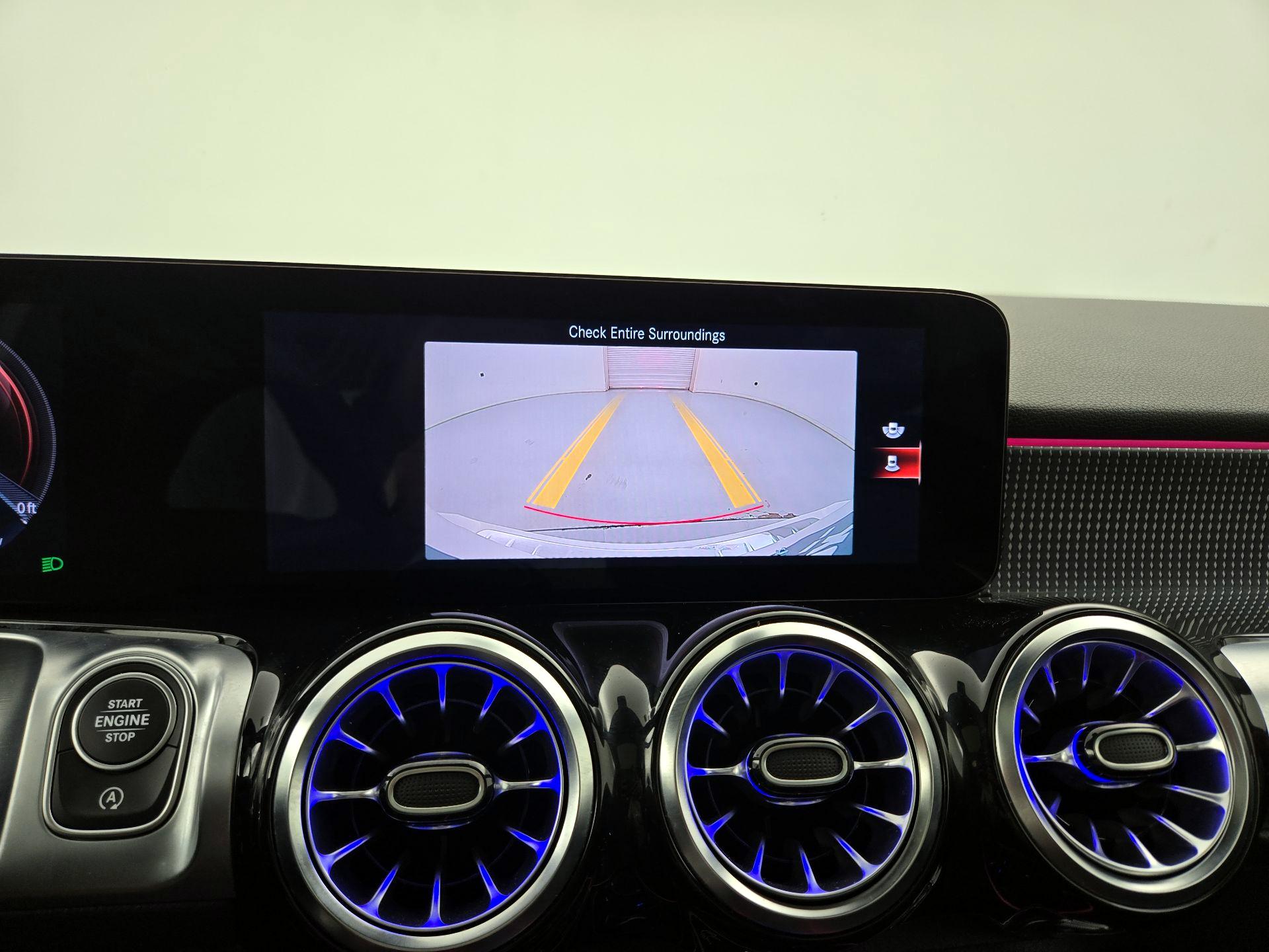 Thumbnail: 2022 Mercedes-Benz GLB - 14