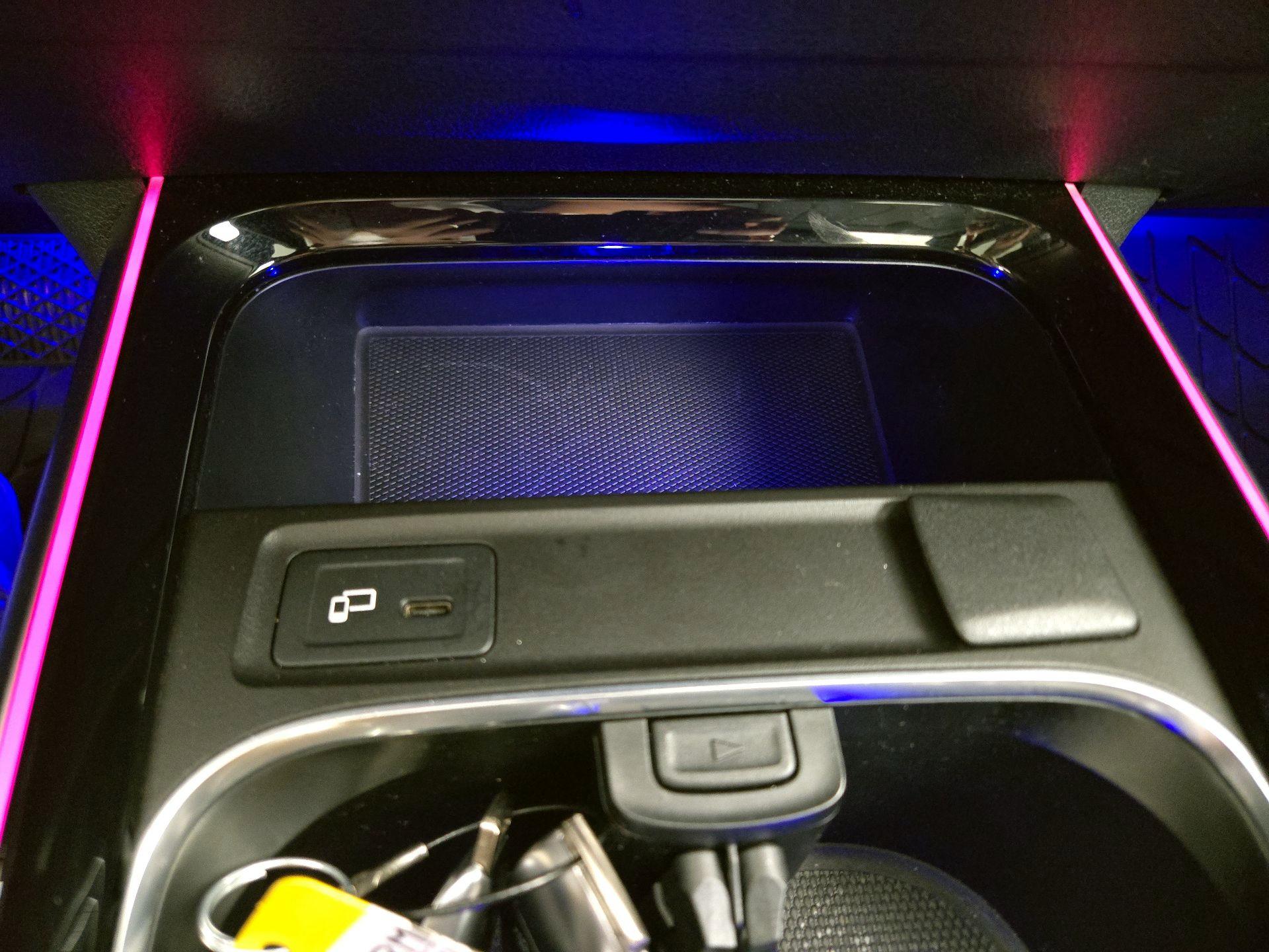 Thumbnail: 2022 Mercedes-Benz GLB - 18