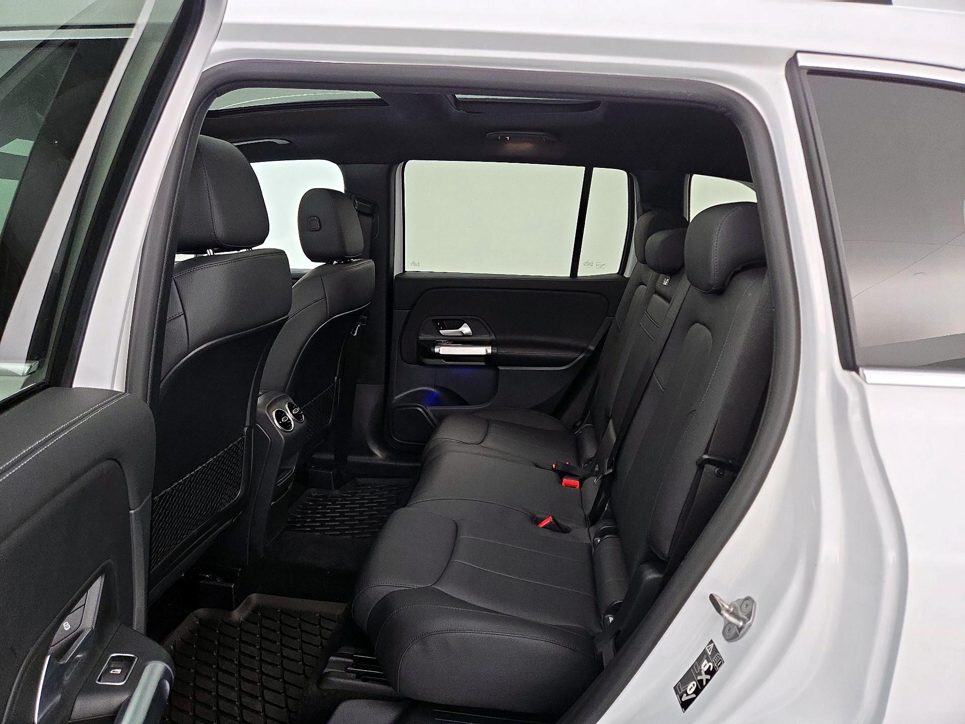 Thumbnail: 2022 Mercedes-Benz GLB - 20