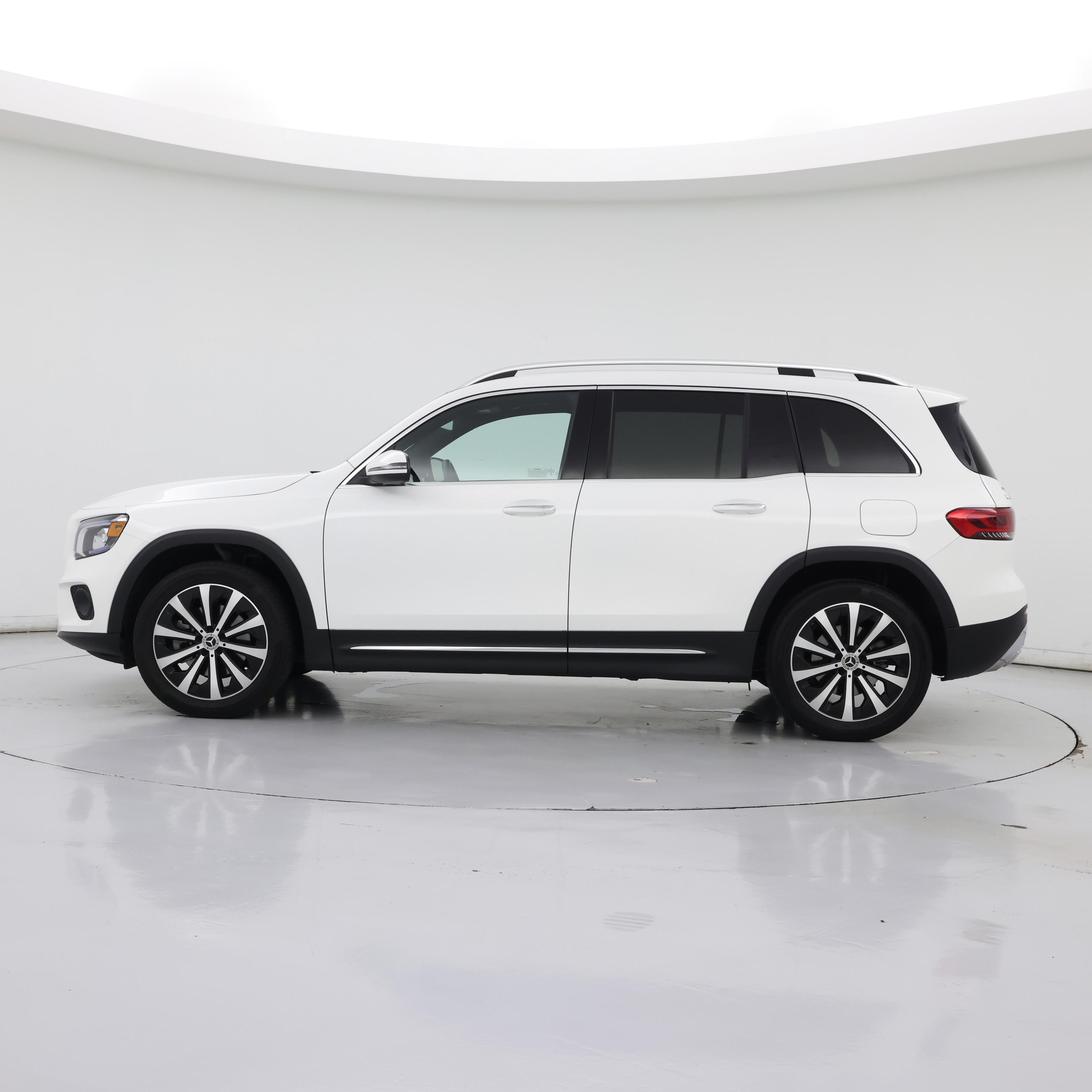 Thumbnail: 2022 Mercedes-Benz GLB - 3