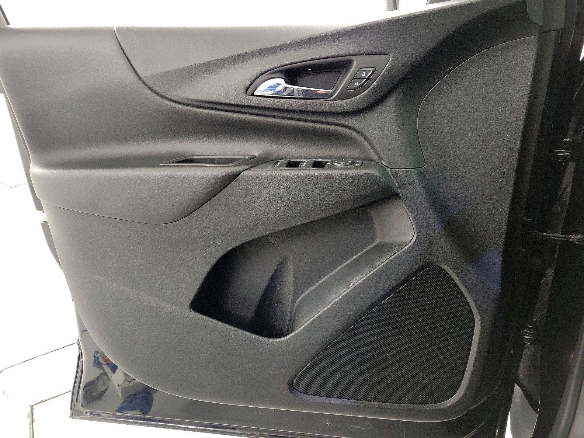 Thumbnail: 2022 Chevrolet Equinox - 12