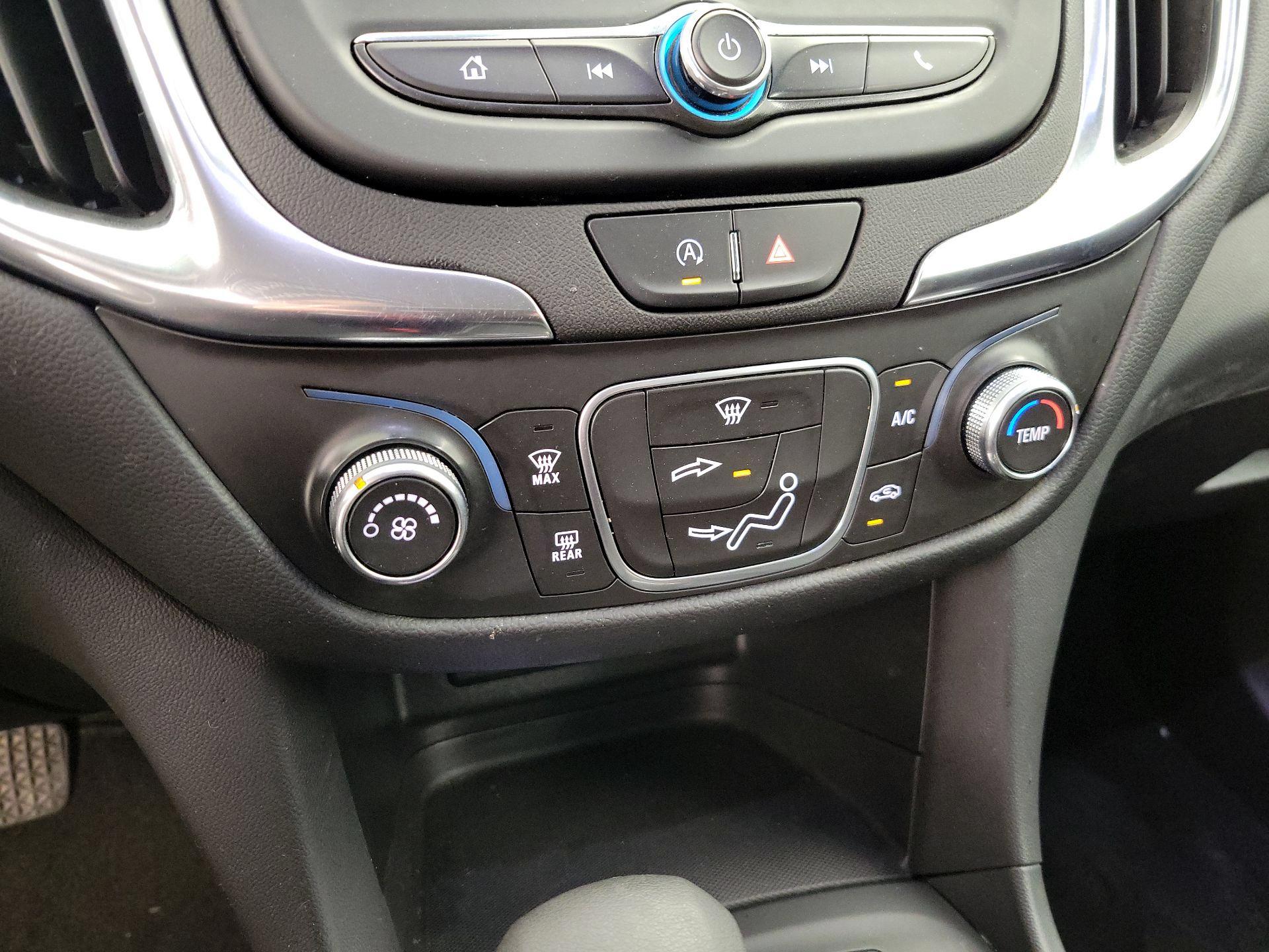 Thumbnail: 2022 Chevrolet Equinox - 16