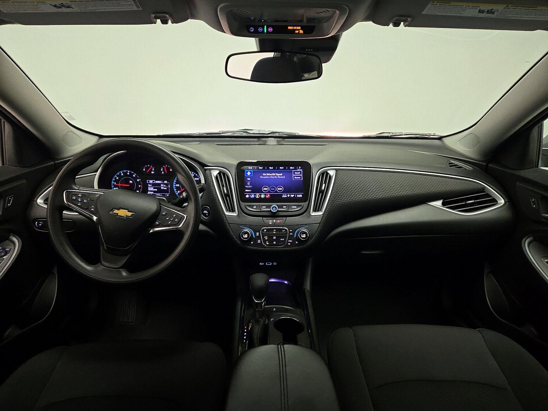 Thumbnail: 2023 Chevrolet Malibu - 9