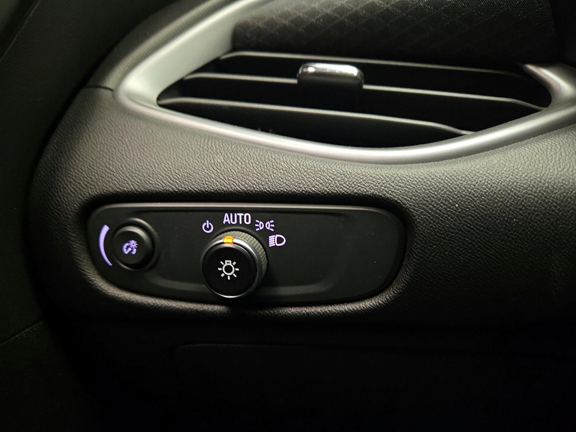 Thumbnail: 2023 Chevrolet Malibu - 13