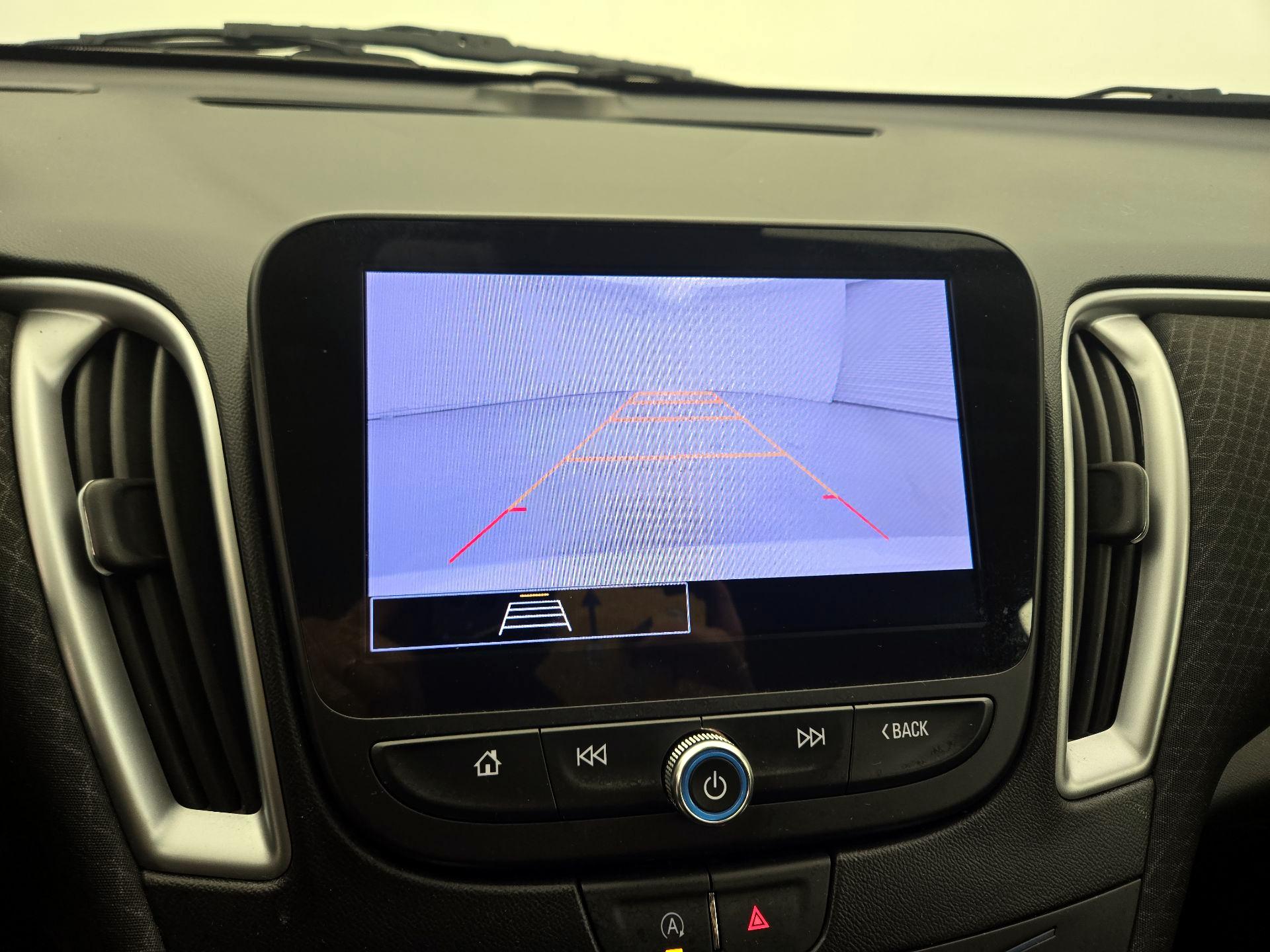 Thumbnail: 2023 Chevrolet Malibu - 14