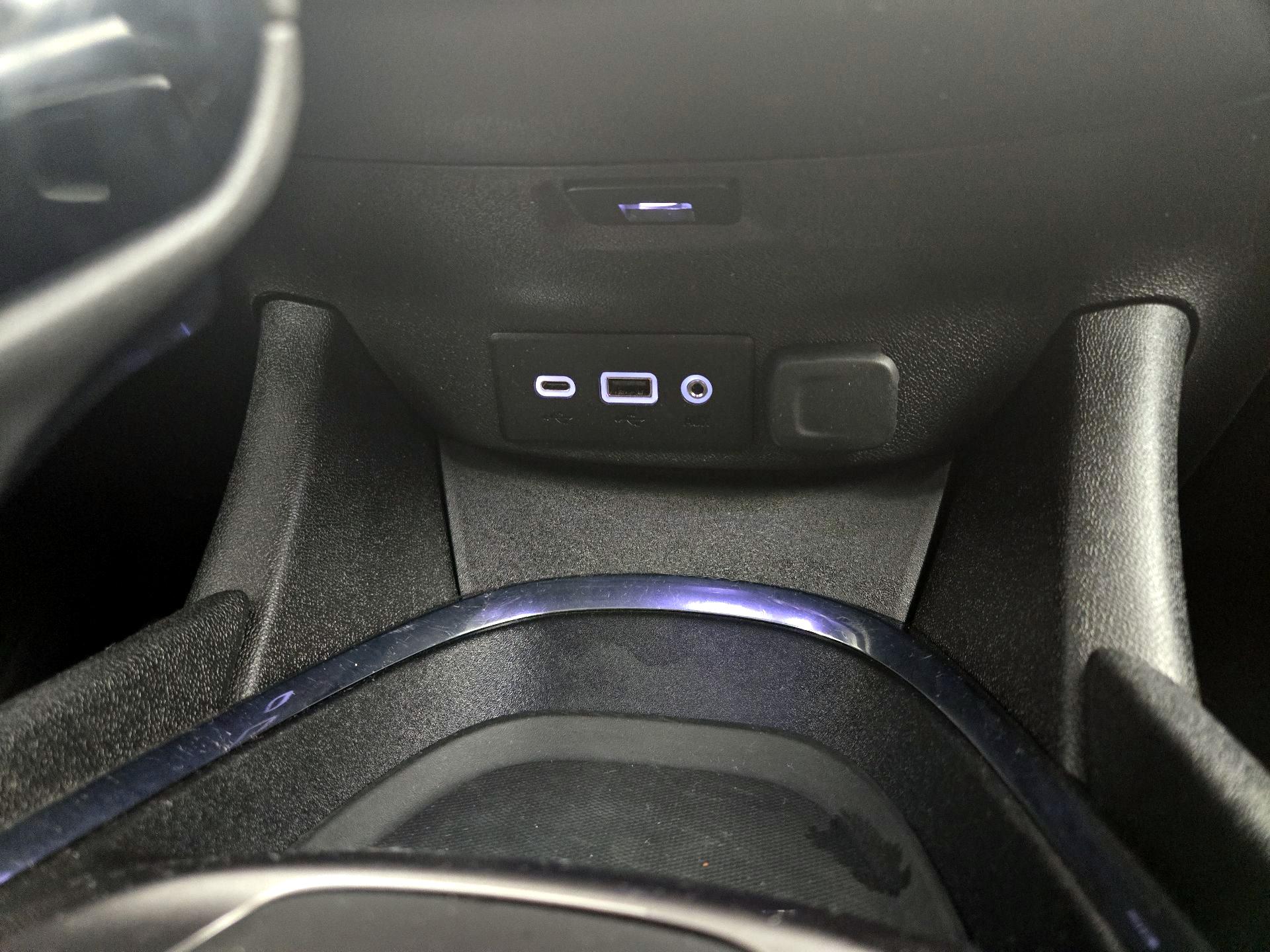 Thumbnail: 2023 Chevrolet Malibu - 18