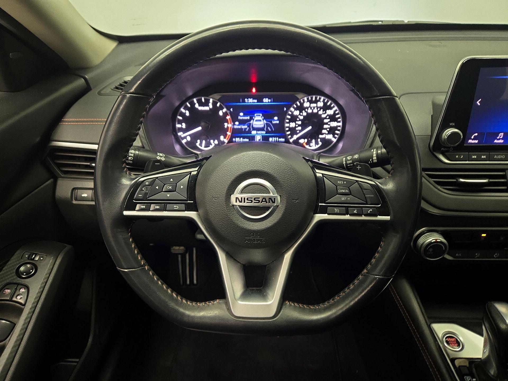 Thumbnail: 2021 Nissan Altima - 10