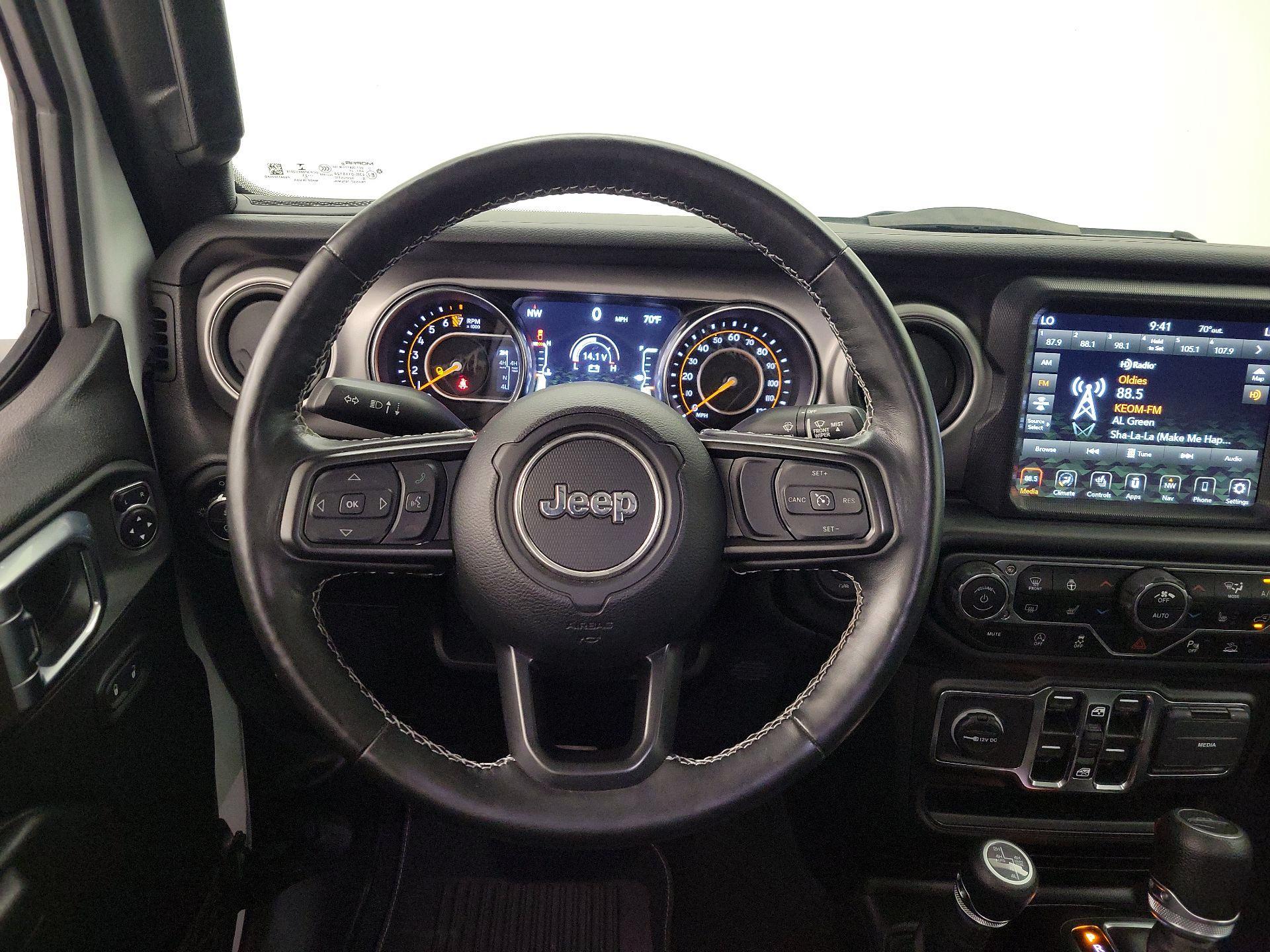 Thumbnail: 2021 Jeep Gladiator - 10