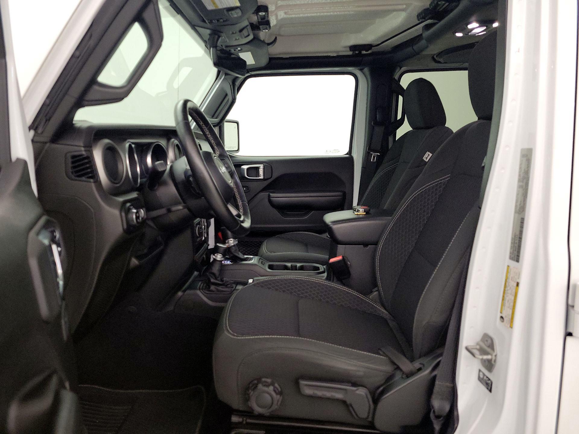 Thumbnail: 2021 Jeep Gladiator - 11