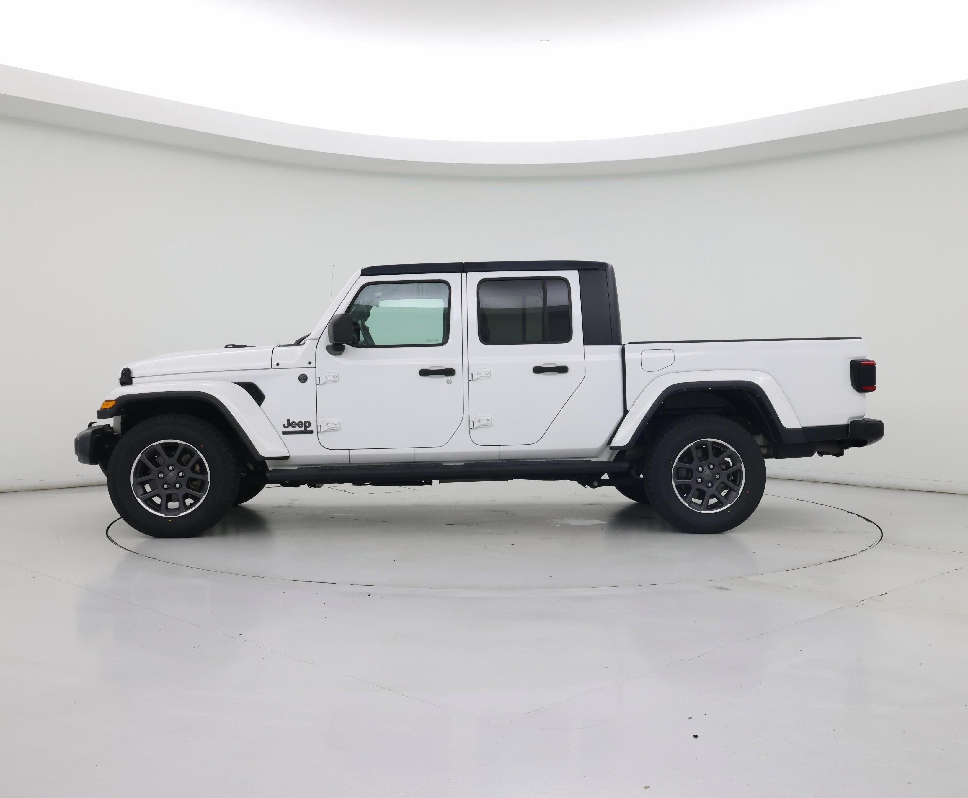Thumbnail: 2021 Jeep Gladiator - 3