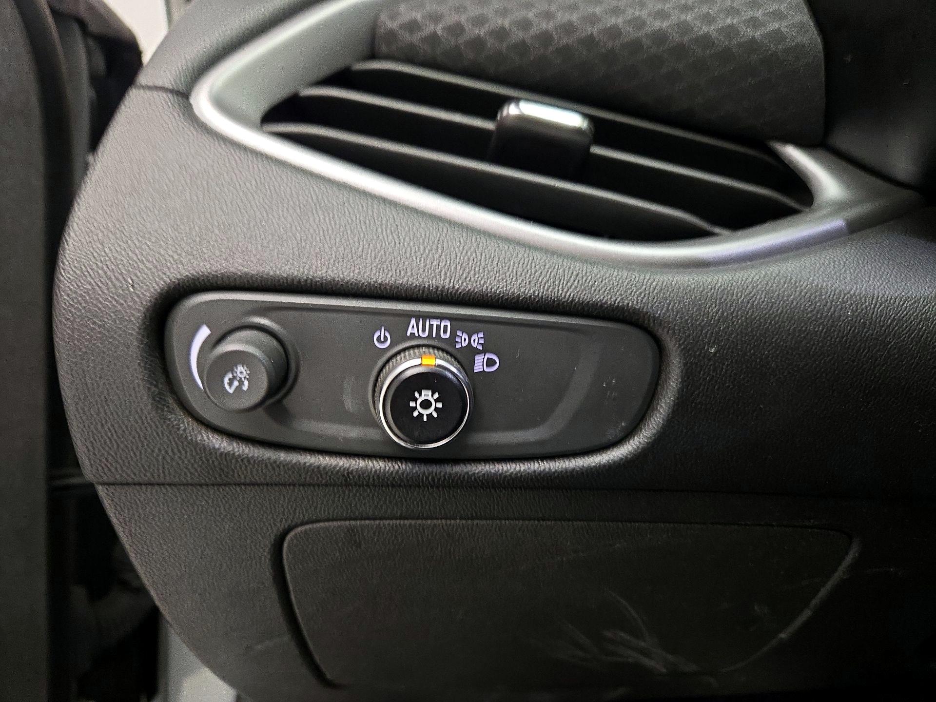 Thumbnail: 2023 Chevrolet Malibu - 13