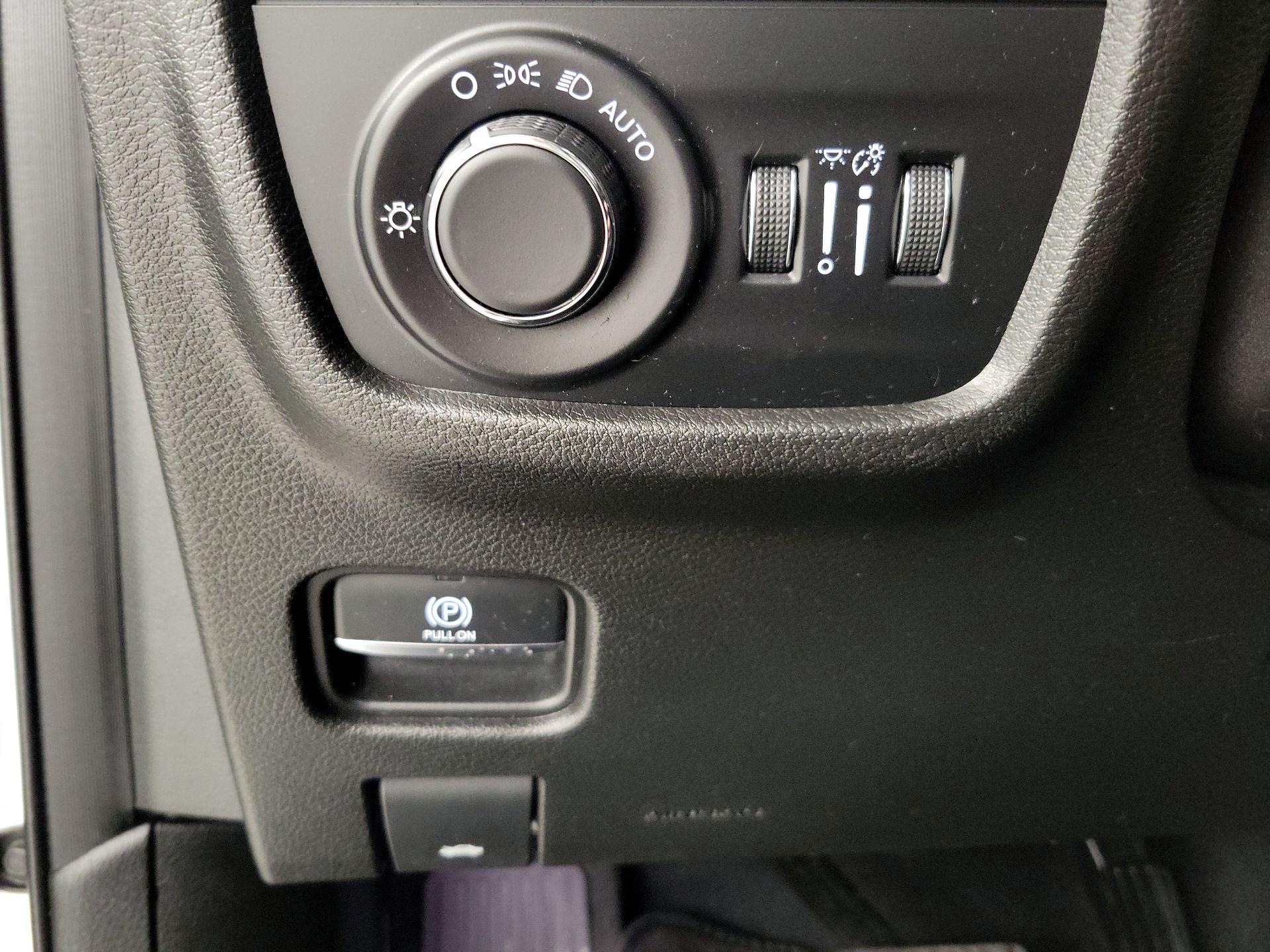 Thumbnail: 2022 Jeep Grand Cherokee - 13