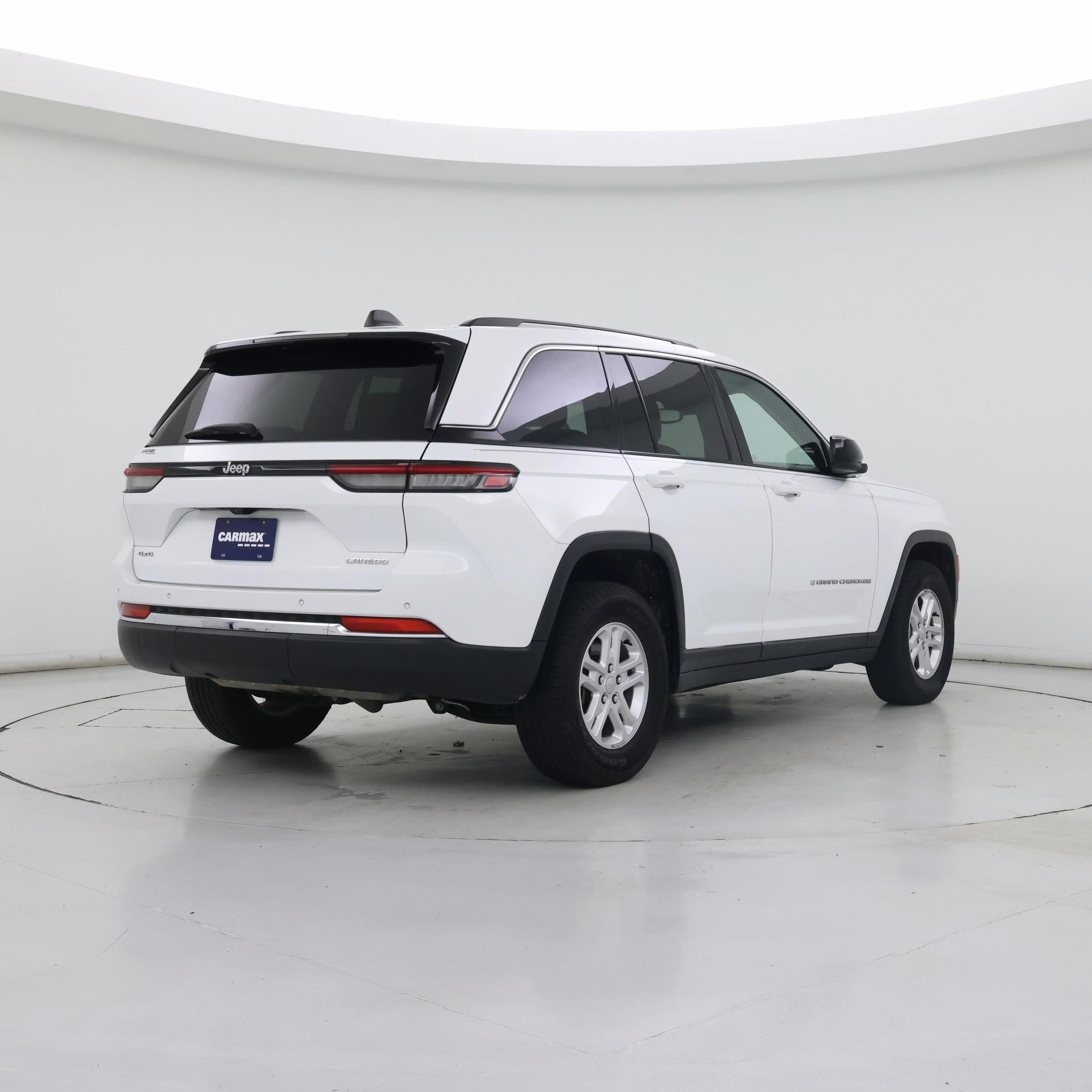 Thumbnail: 2022 Jeep Grand Cherokee - 8