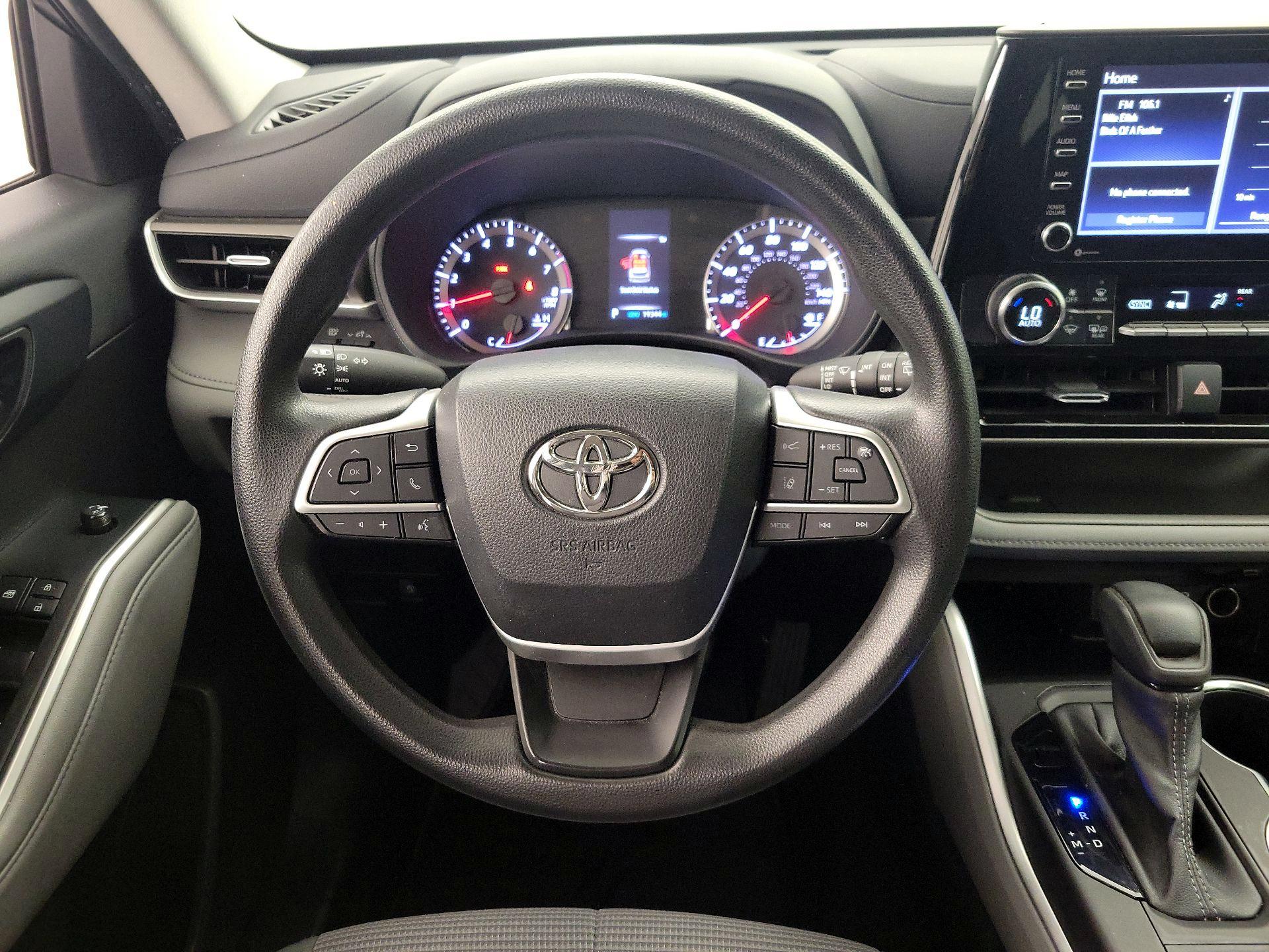 Thumbnail: 2022 Toyota Highlander - 10