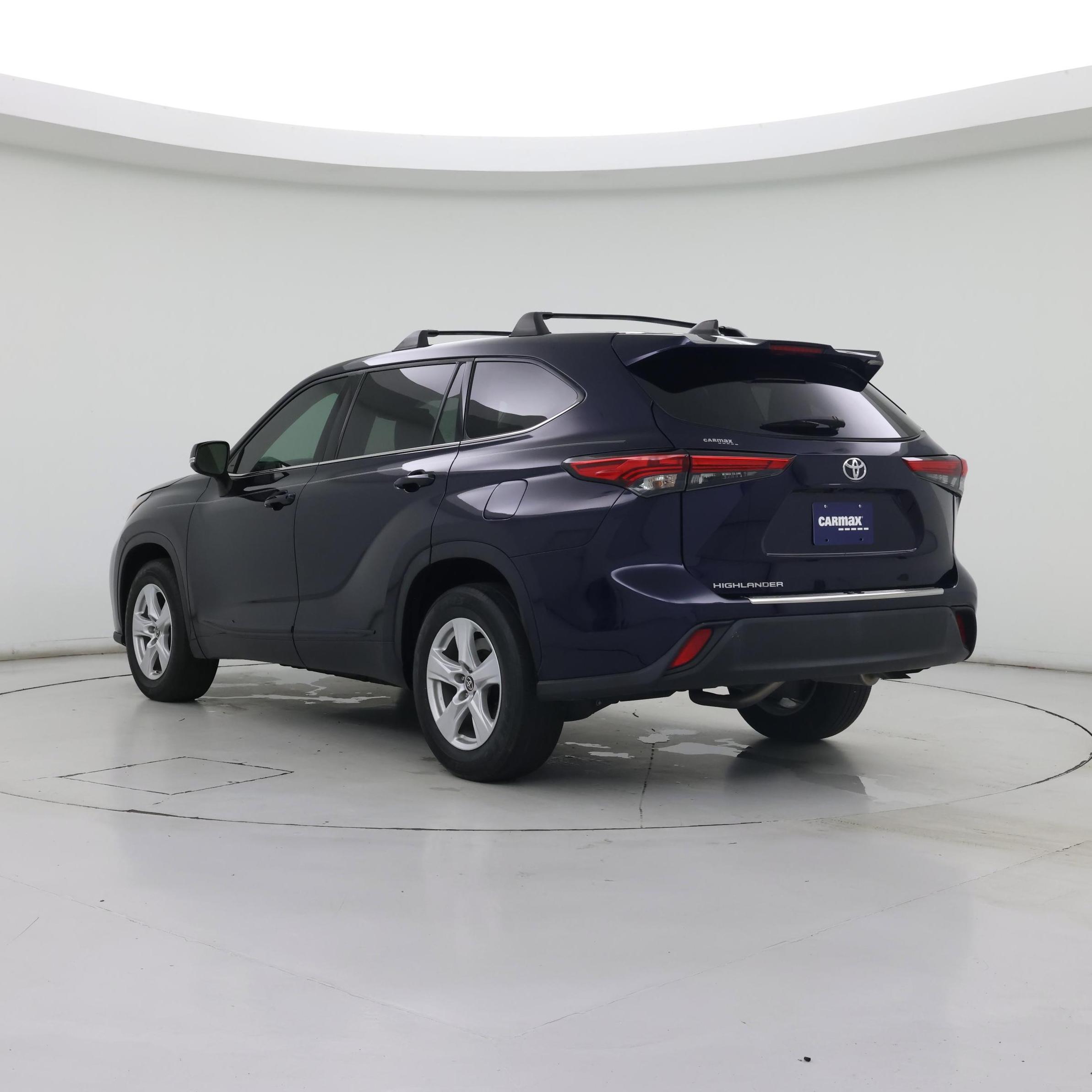 Thumbnail: 2022 Toyota Highlander - 2