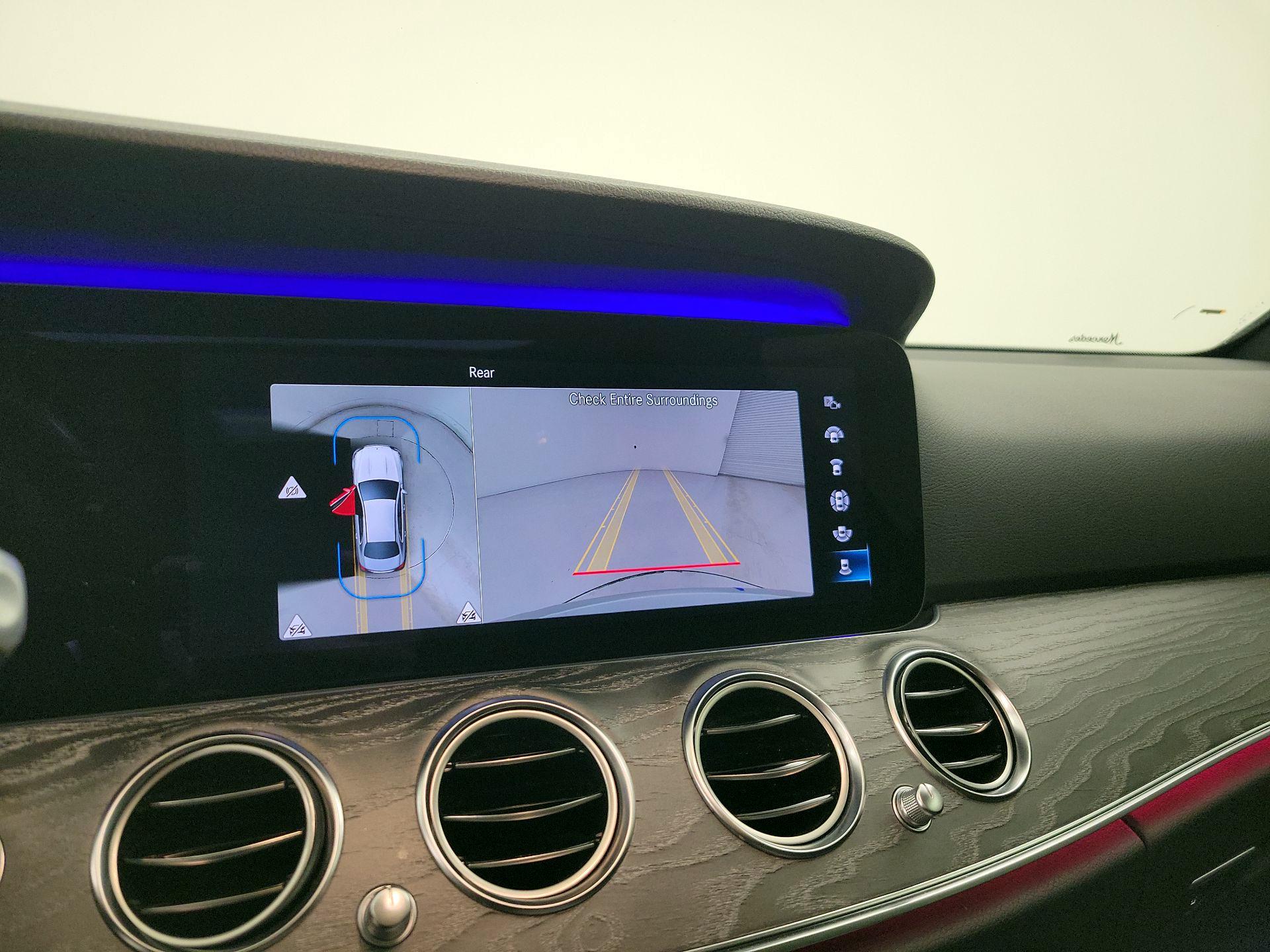 Thumbnail: 2021 Mercedes-Benz E-Class - 14