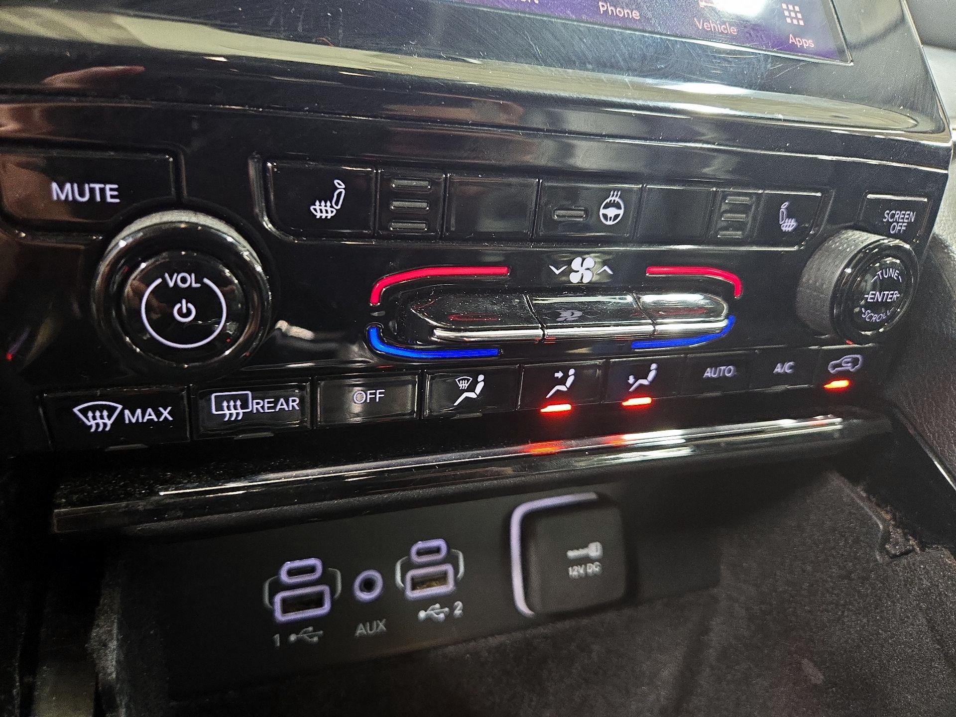 Thumbnail: 2022 Jeep Grand Cherokee - 16