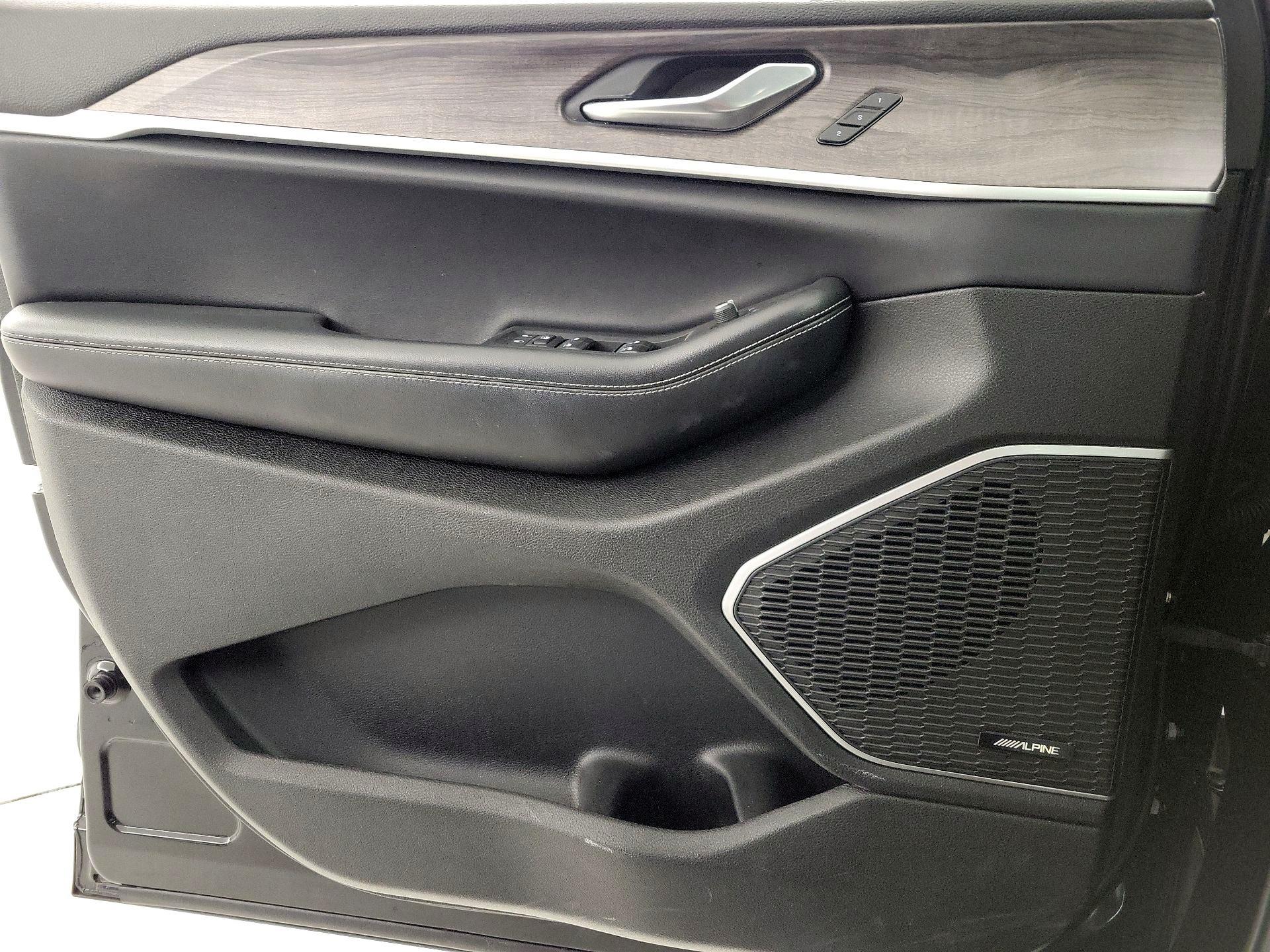 Thumbnail: 2022 Jeep Grand Cherokee L - 12