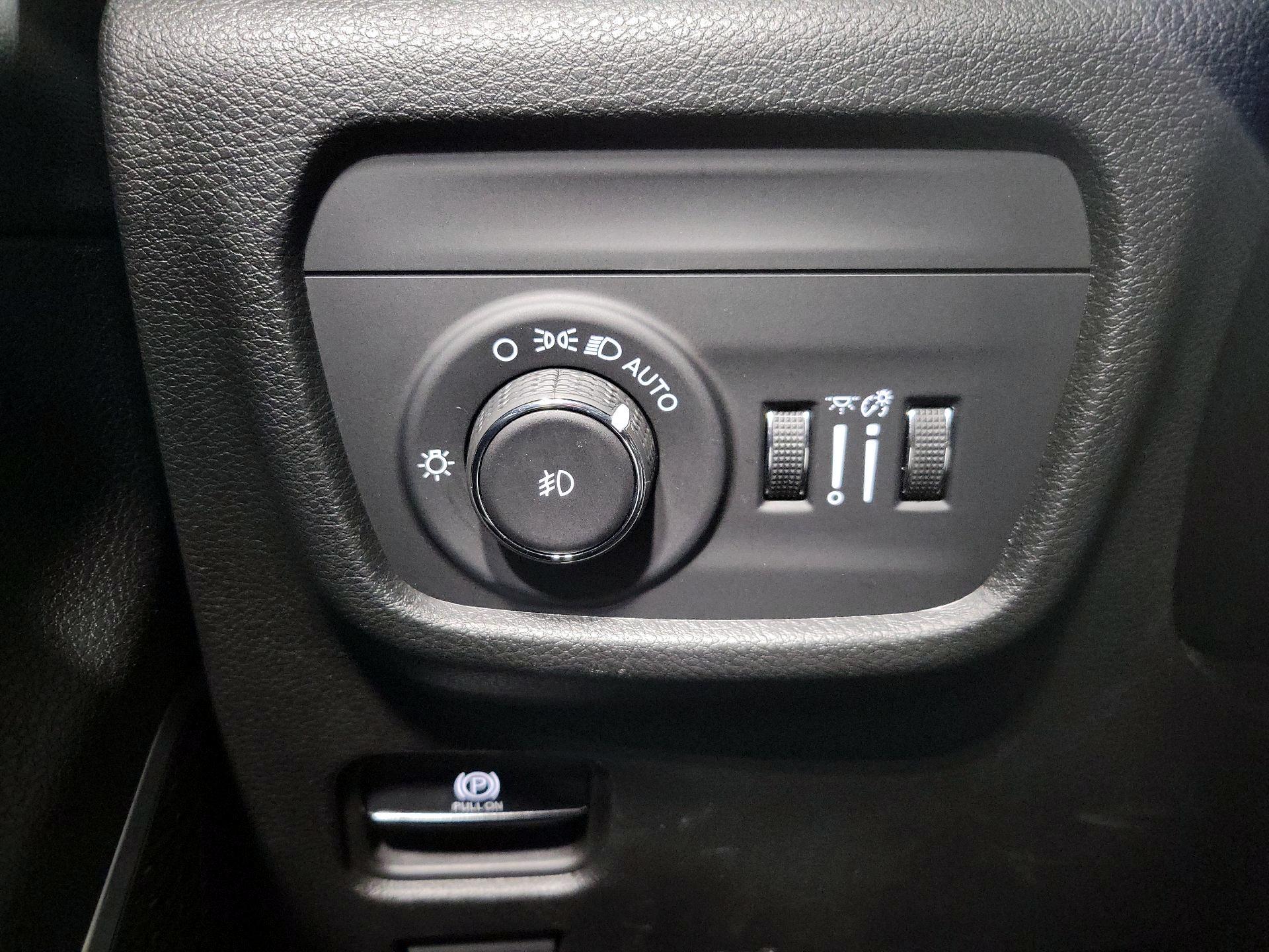 Thumbnail: 2022 Jeep Grand Cherokee L - 13