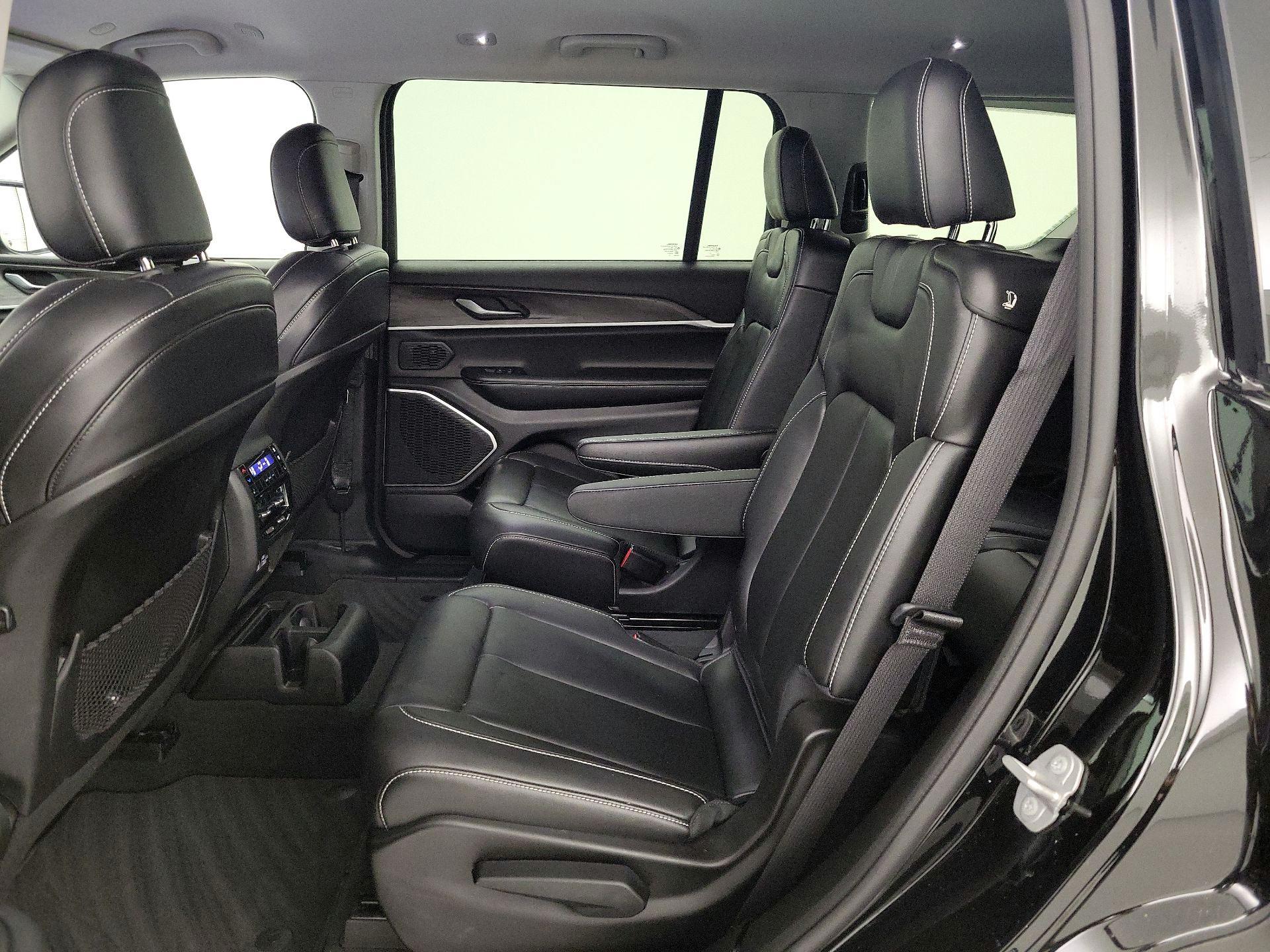 Thumbnail: 2022 Jeep Grand Cherokee L - 19