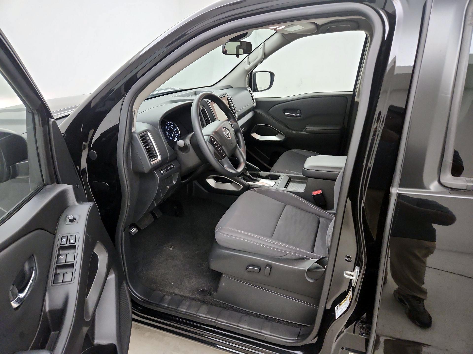 Thumbnail: 2022 Nissan Frontier - 11