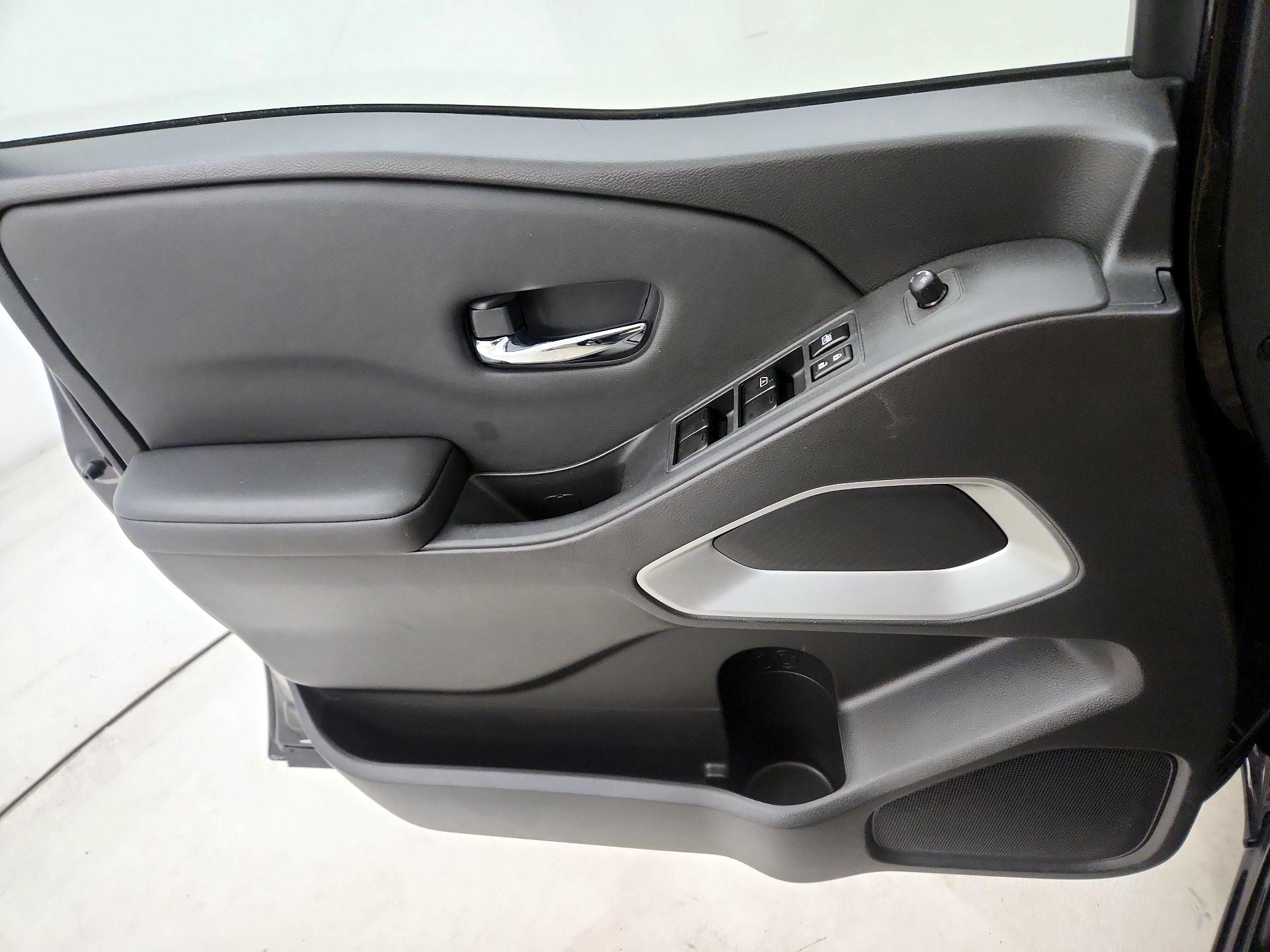 Thumbnail: 2022 Nissan Frontier - 12