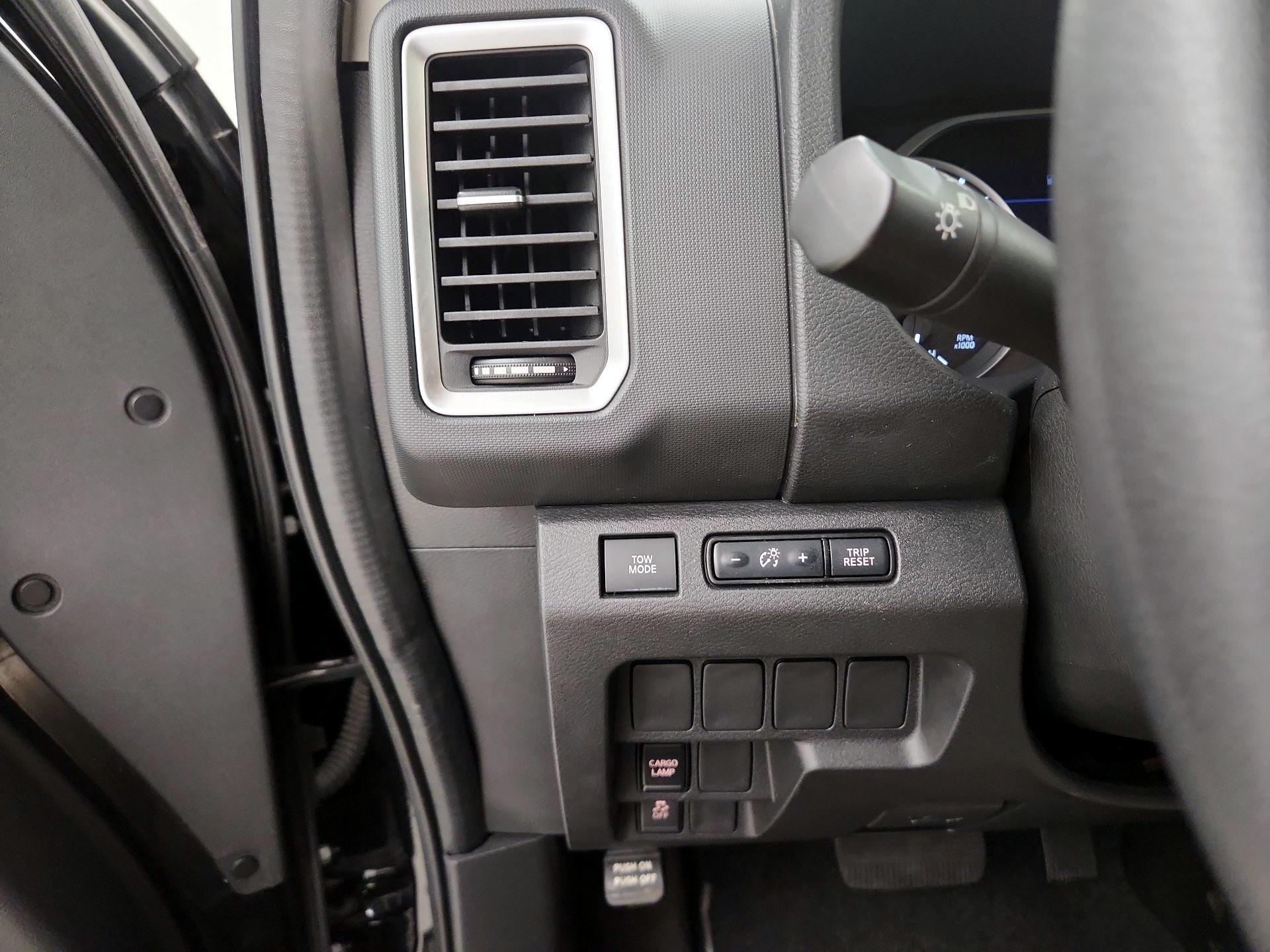 Thumbnail: 2022 Nissan Frontier - 13