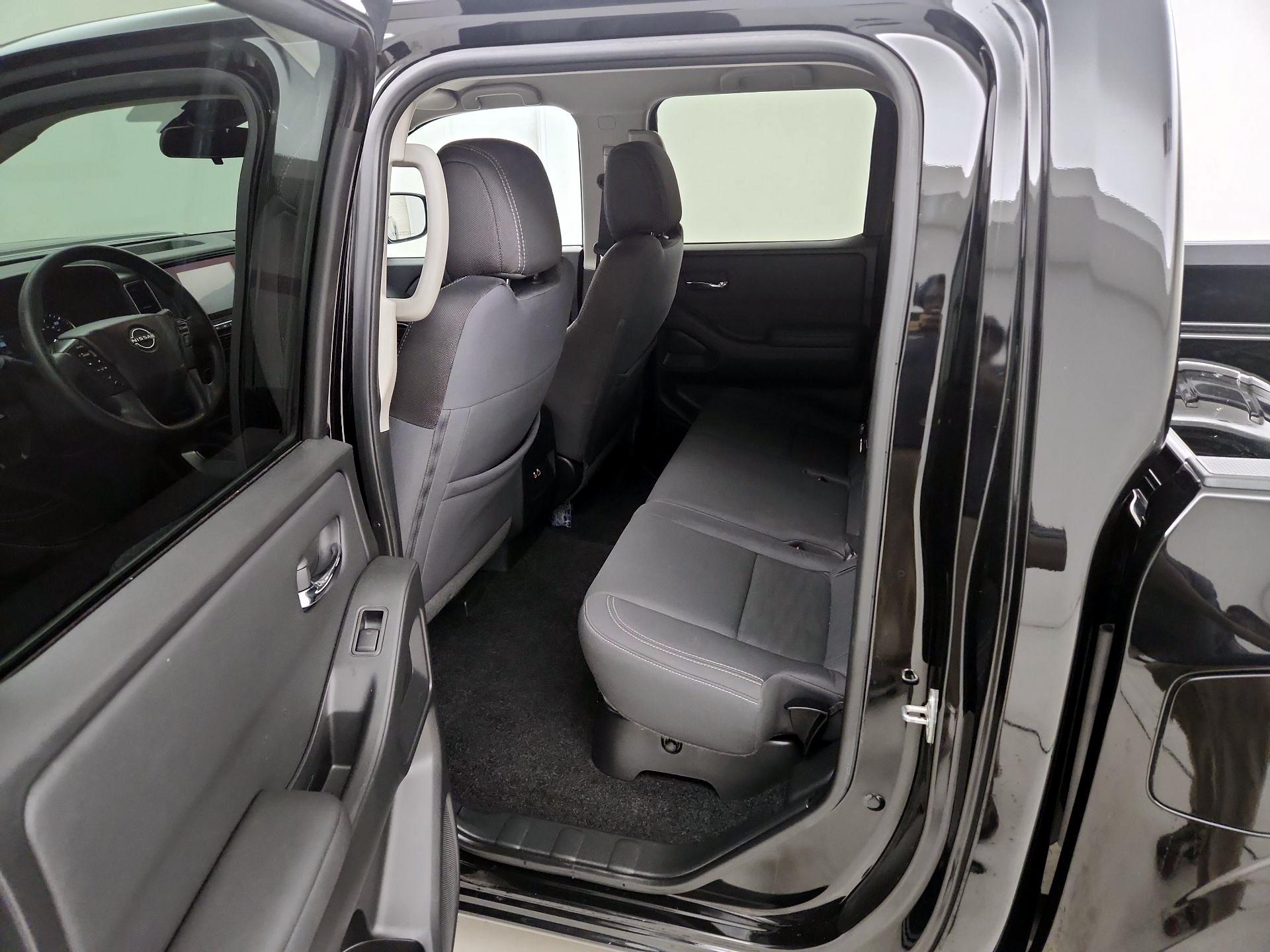 Thumbnail: 2022 Nissan Frontier - 19