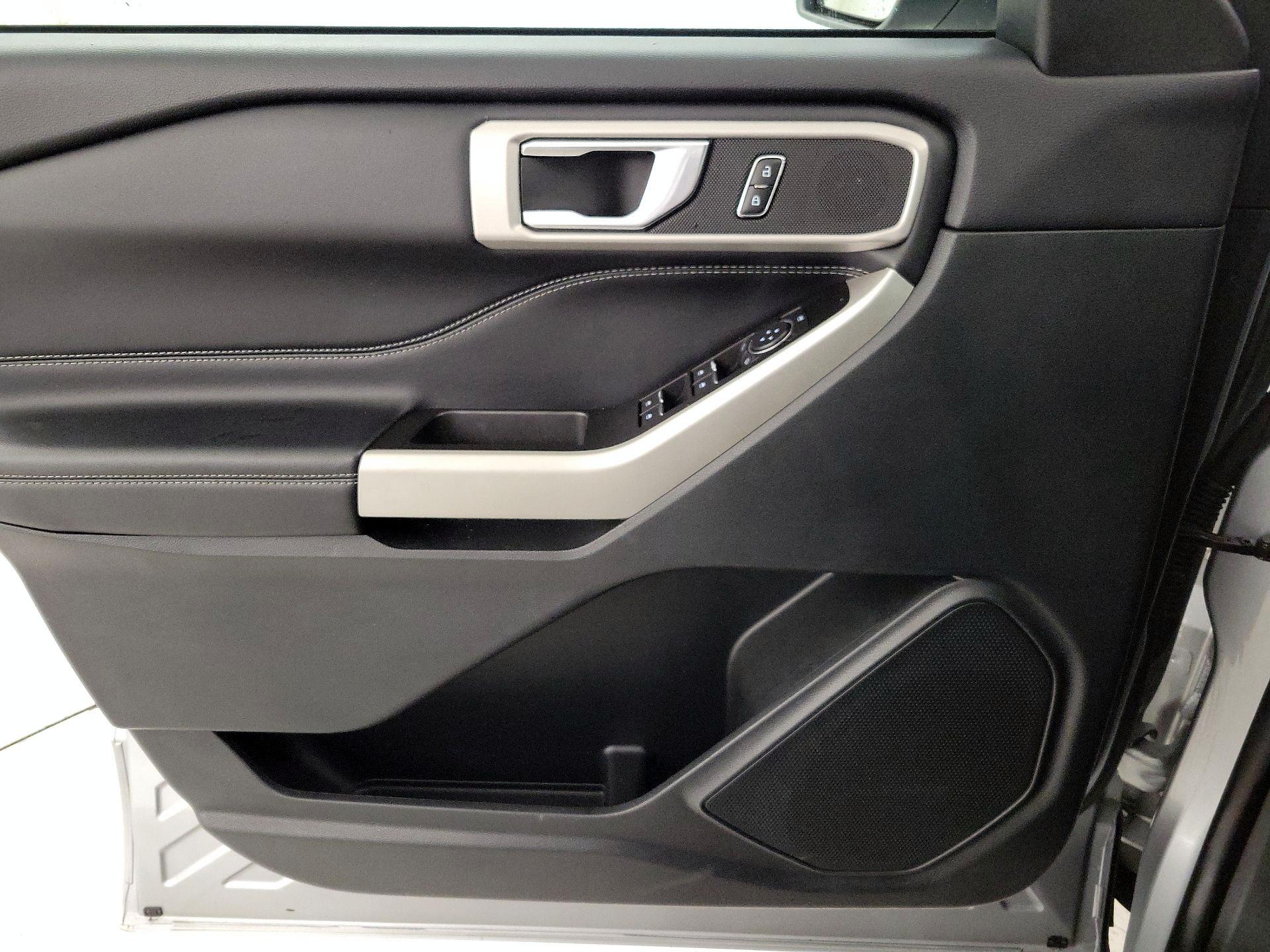 Thumbnail: 2022 Ford Explorer - 12