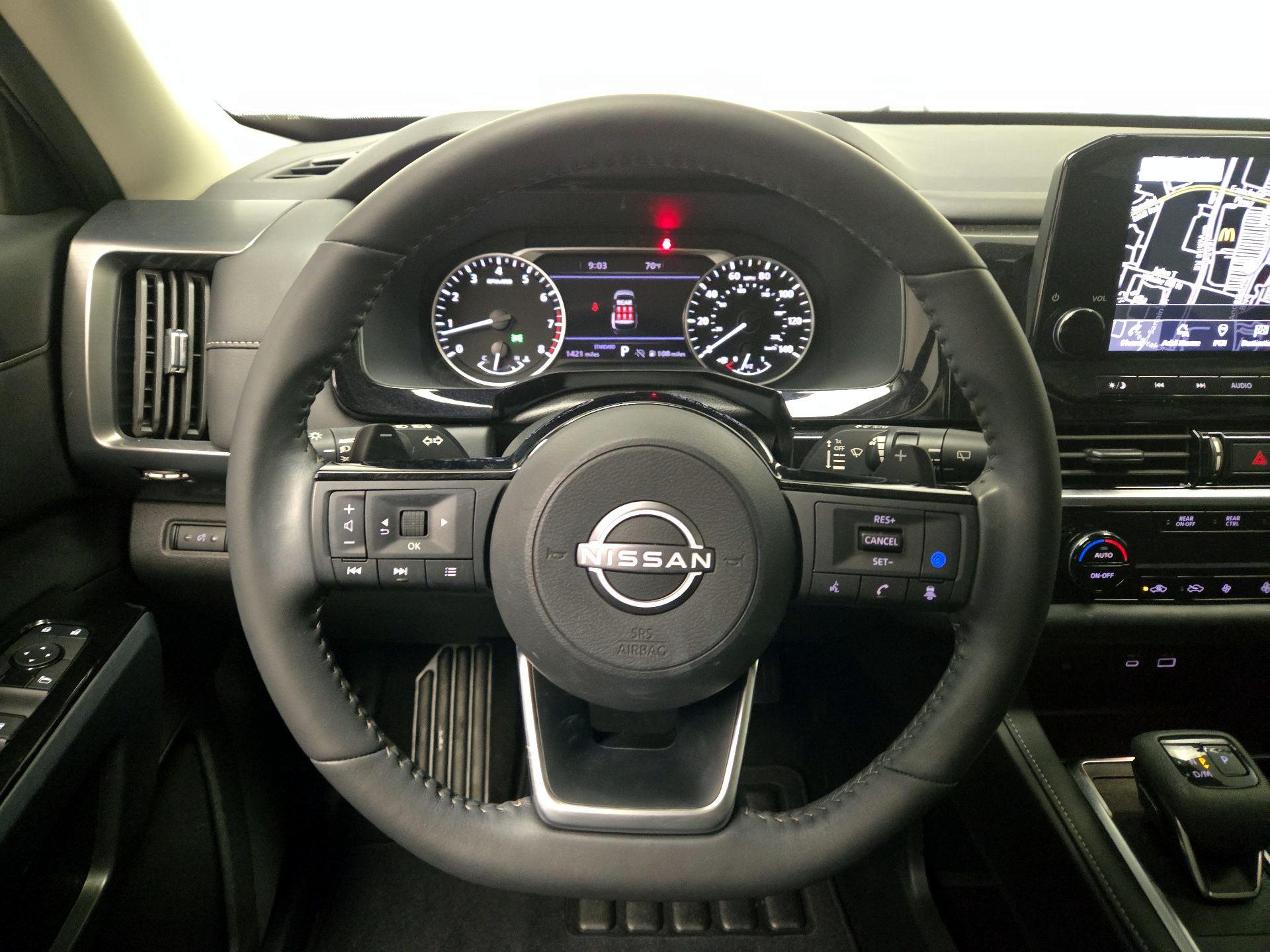 Thumbnail: 2024 Nissan Pathfinder - 10