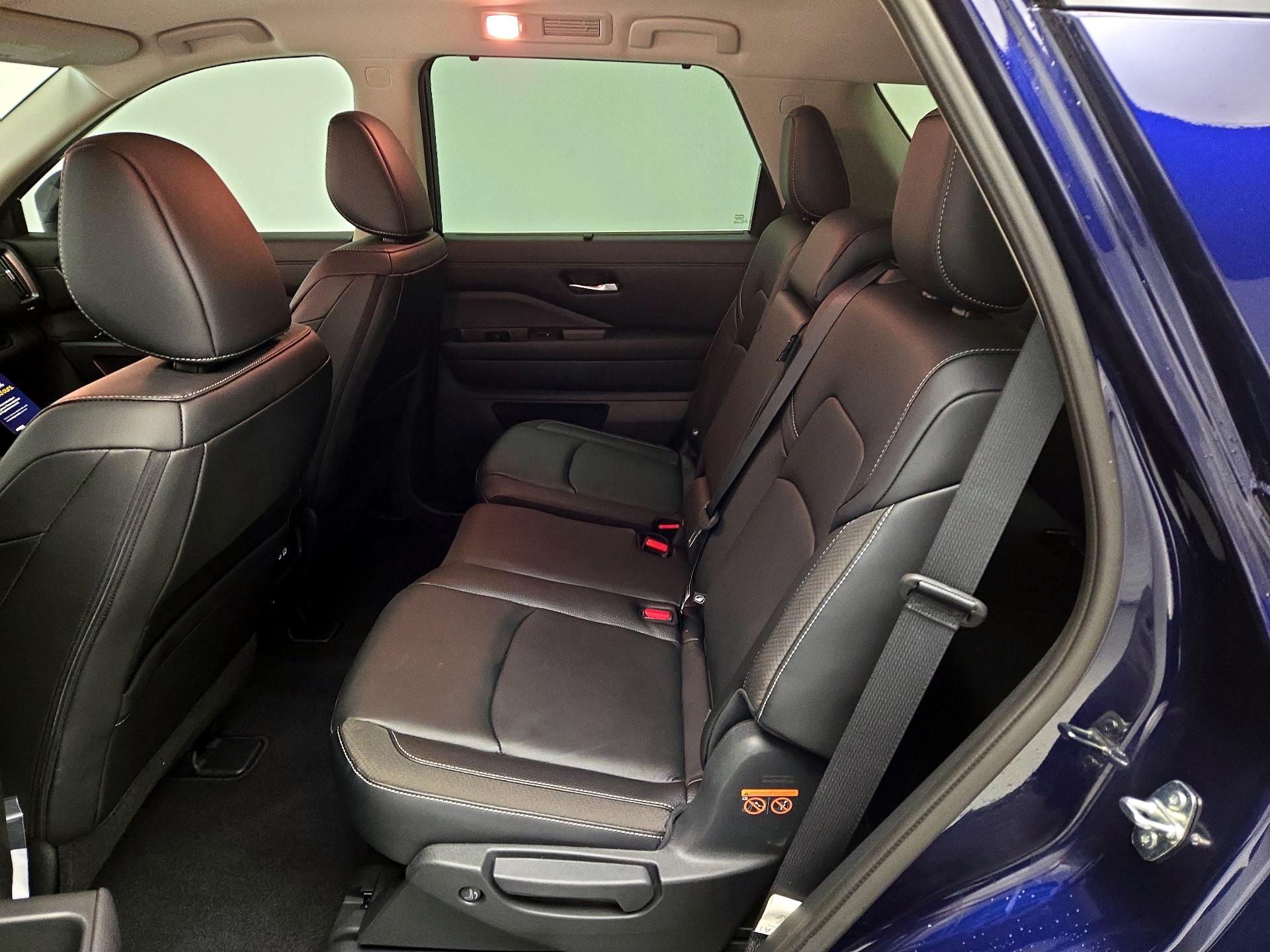 Thumbnail: 2024 Nissan Pathfinder - 20