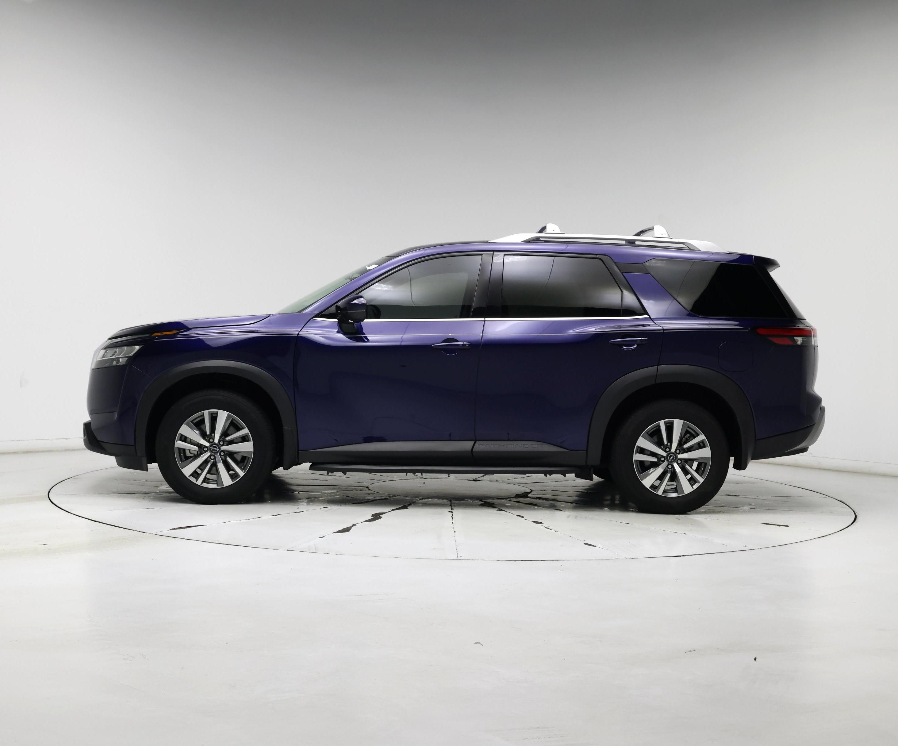 Thumbnail: 2024 Nissan Pathfinder - 3