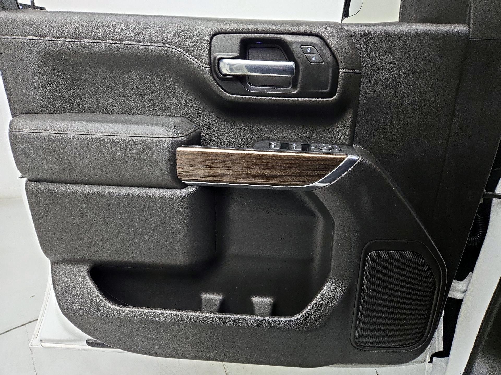 Thumbnail: 2022 Chevrolet Silverado 1500 - 12