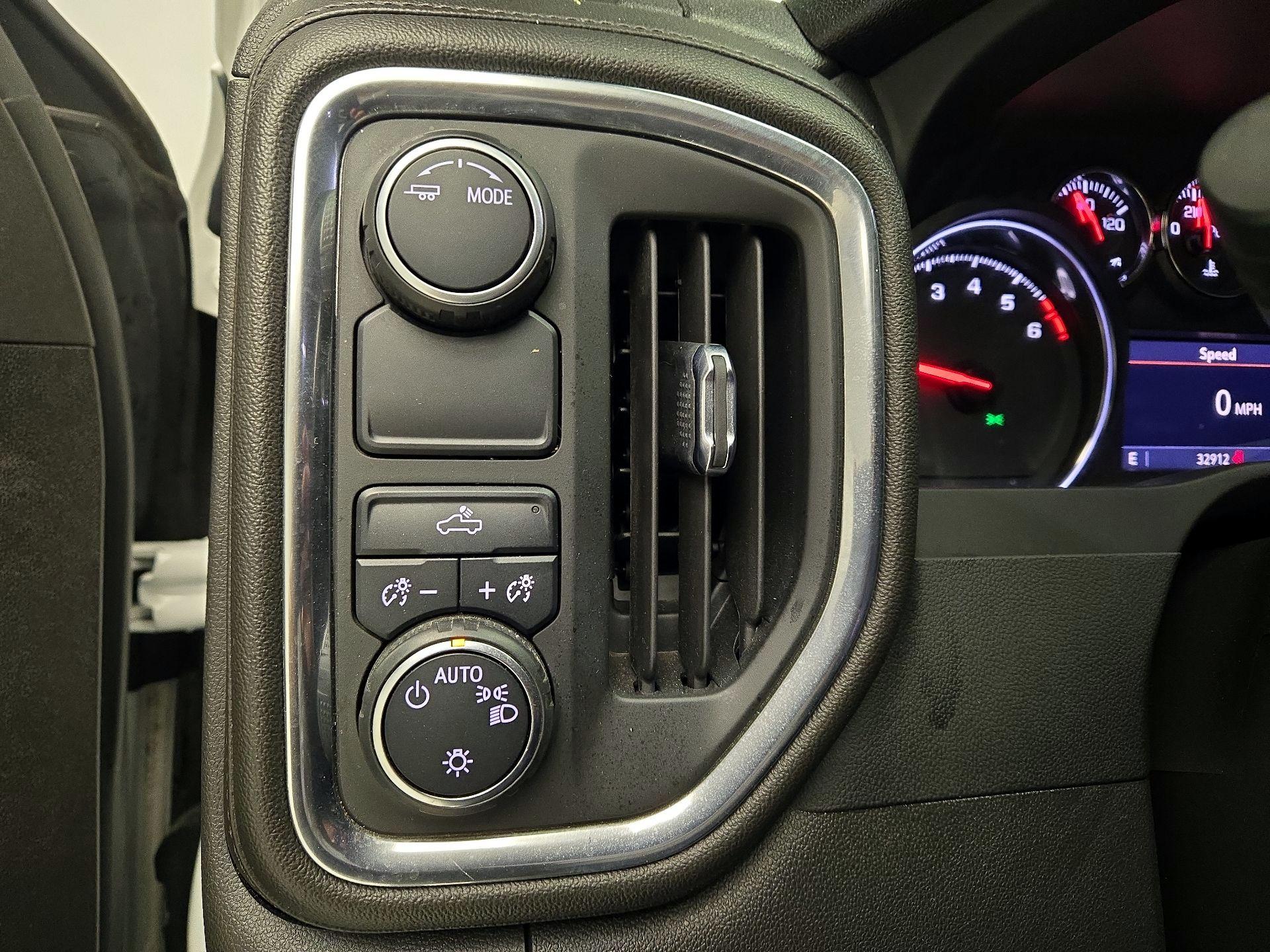 Thumbnail: 2022 Chevrolet Silverado 1500 - 13