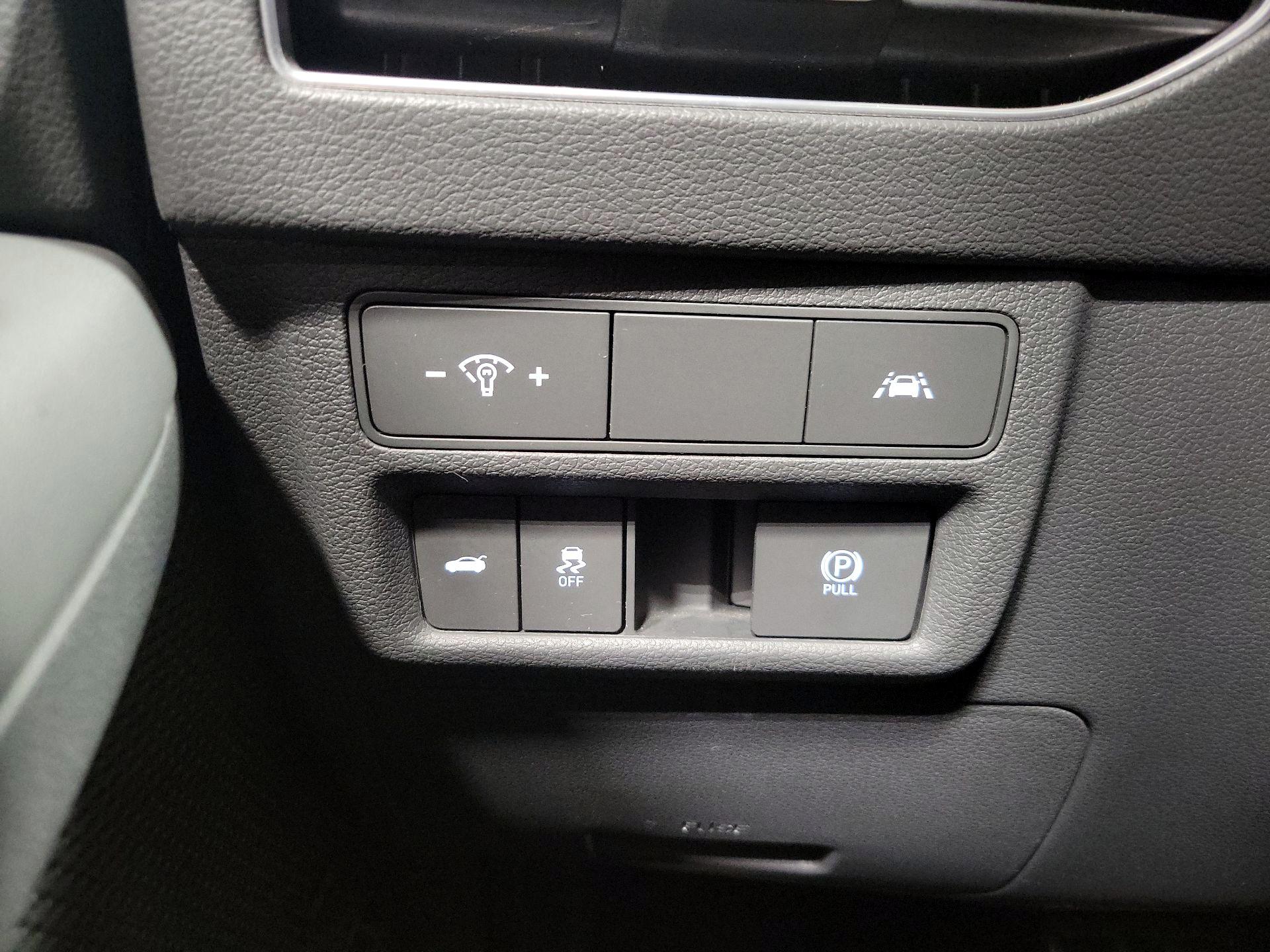 Thumbnail: 2022 Hyundai Sonata - 13