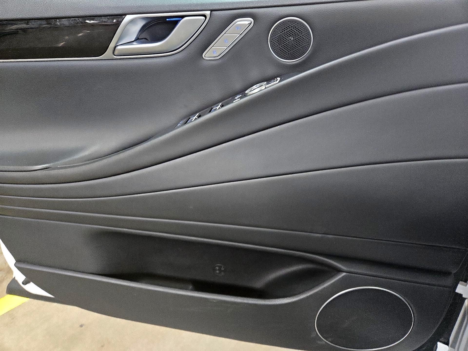 Thumbnail: 2023 Genesis G80 - 12