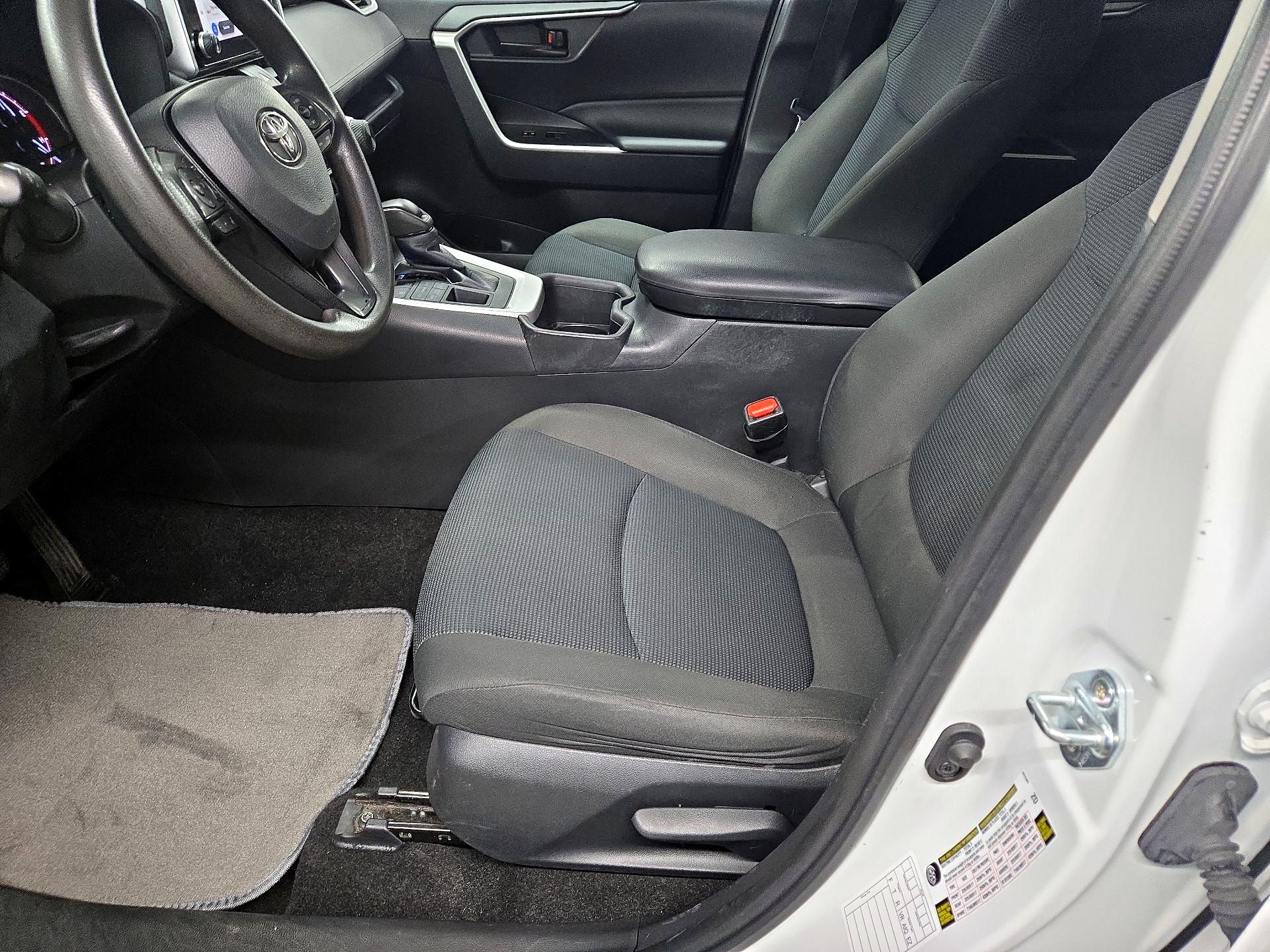 Thumbnail: 2023 Toyota RAV4 - 11