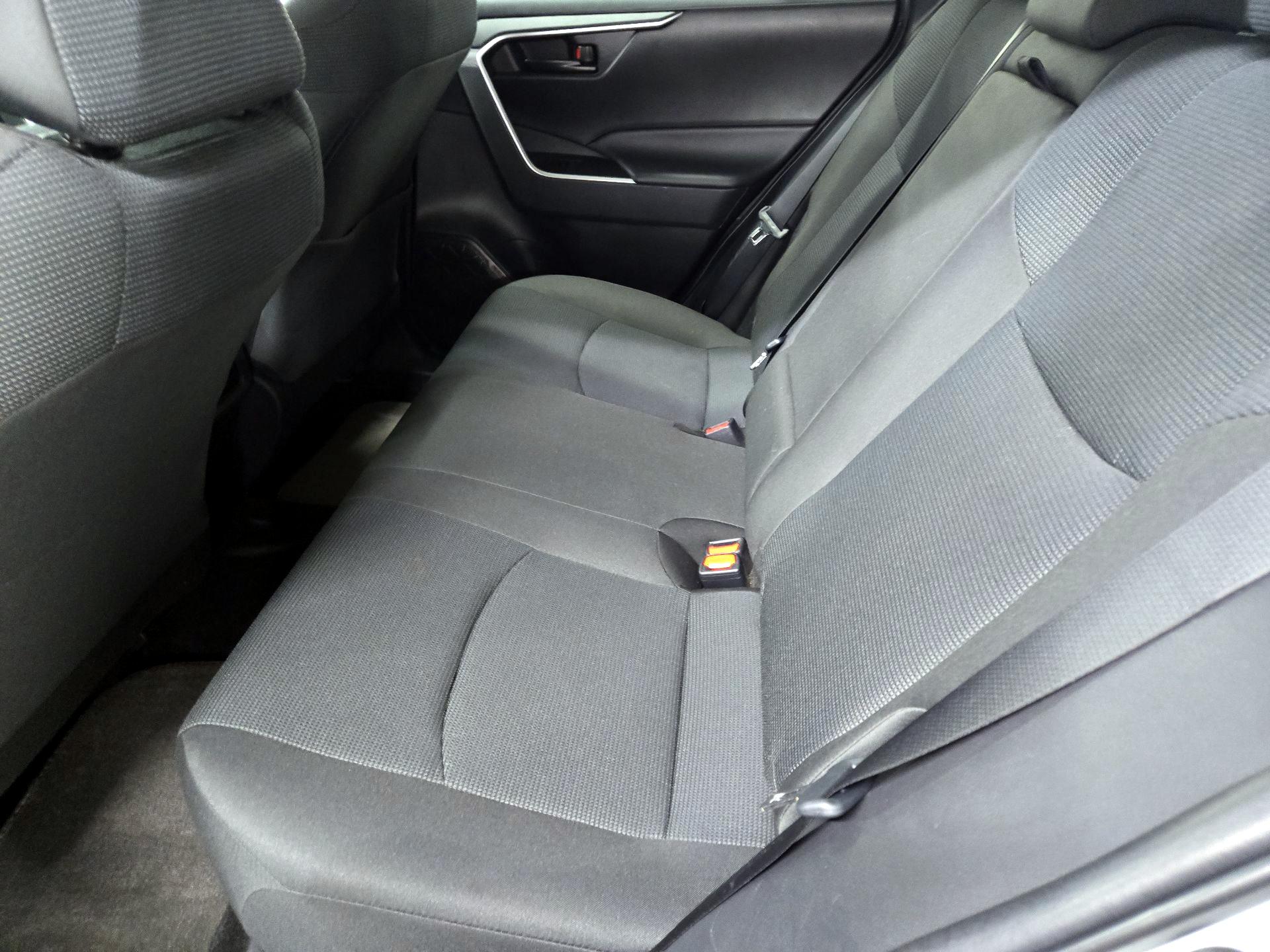 Thumbnail: 2023 Toyota RAV4 - 18