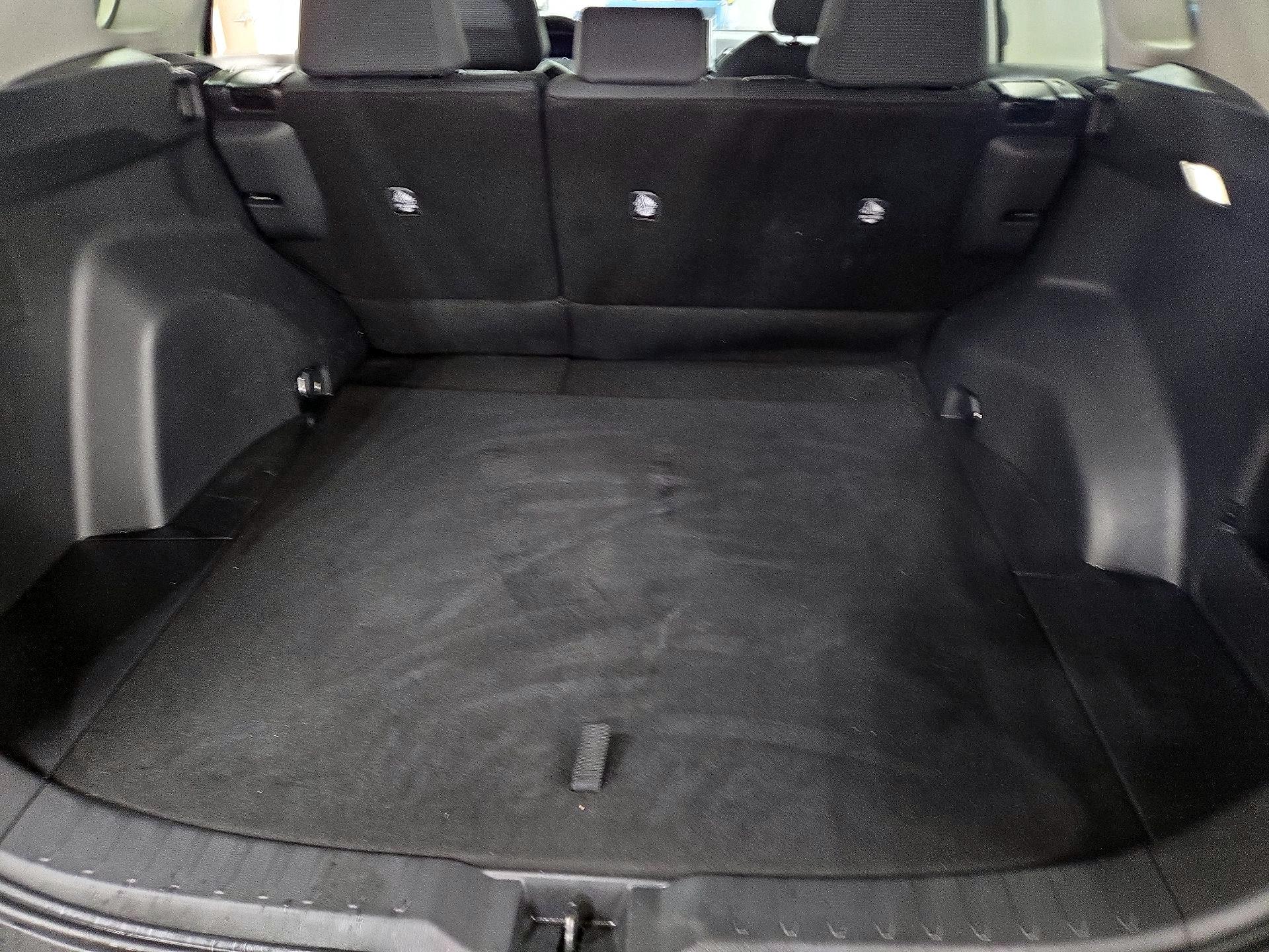 Thumbnail: 2023 Toyota RAV4 - 19